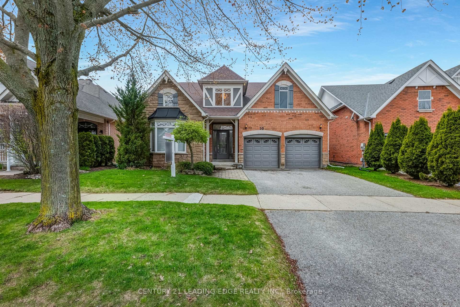 Photo 1 of 50 Button Crescent, Uxbridge — HOMEH