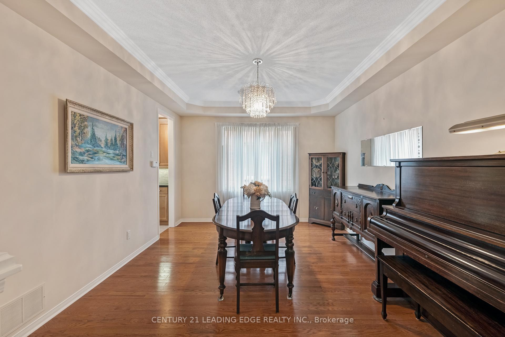 Photo 11 of 50 Button Crescent, Uxbridge — HOMEH