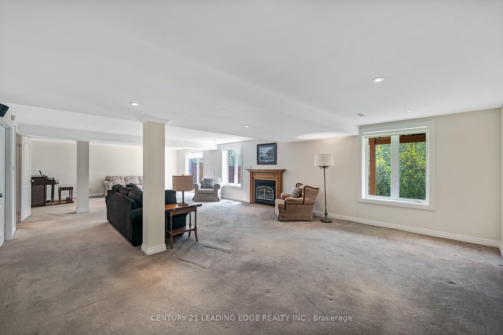 Photo 19 of 50 Button Crescent, Uxbridge — HOMEH