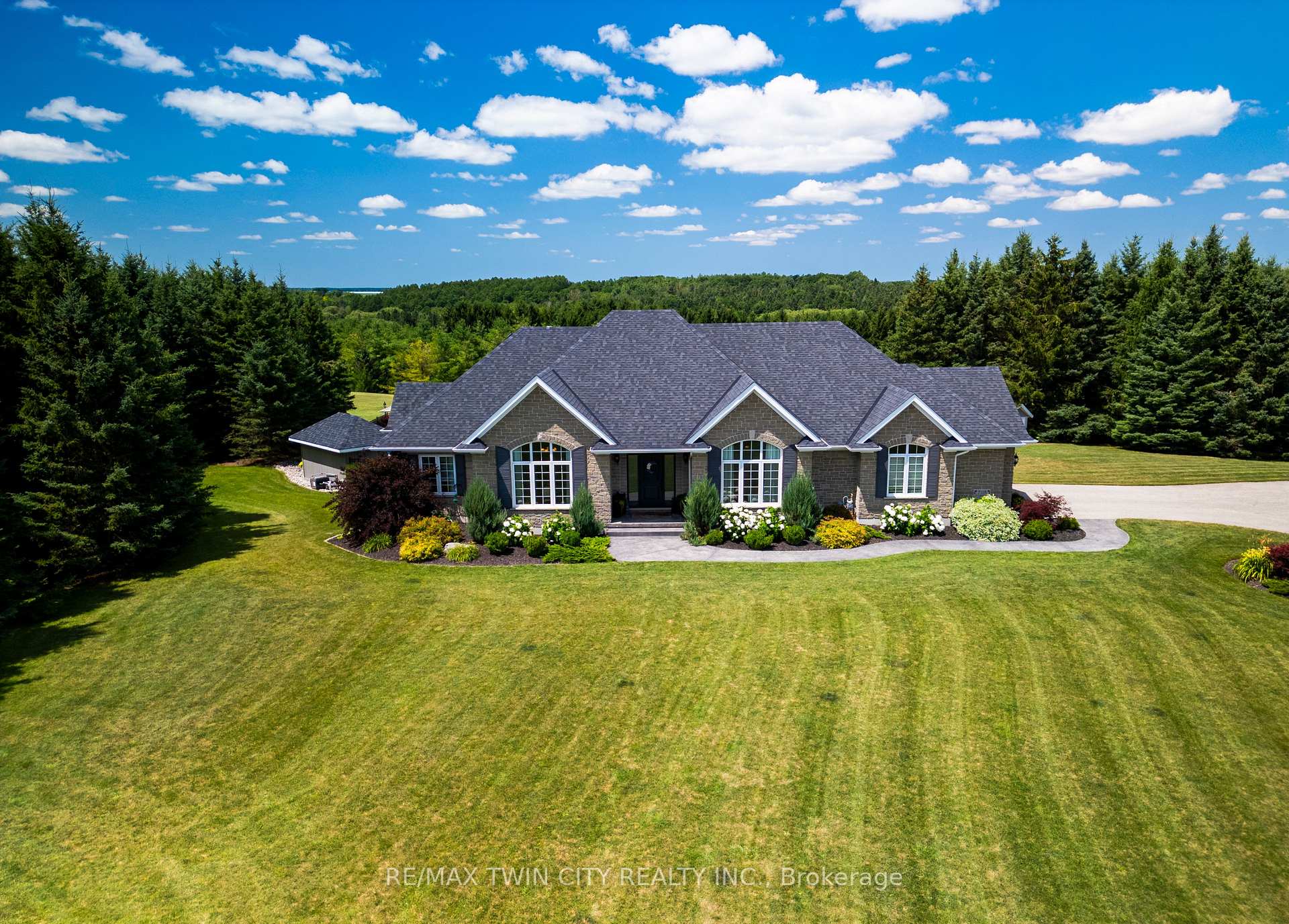 Photo 1 of 7118 Wellington Rd 11, Mapleton, Rural Mapleton — HOMEH