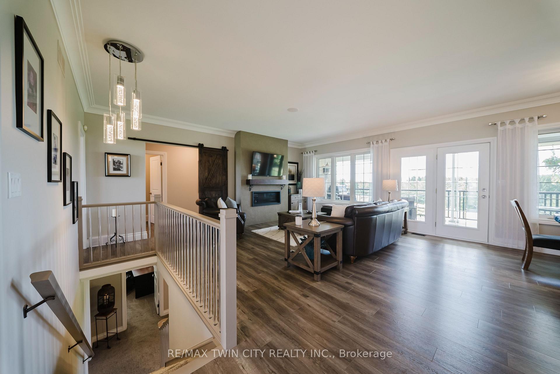 Photo 16 of 7118 Wellington Rd 11, Mapleton, Rural Mapleton — HOMEH