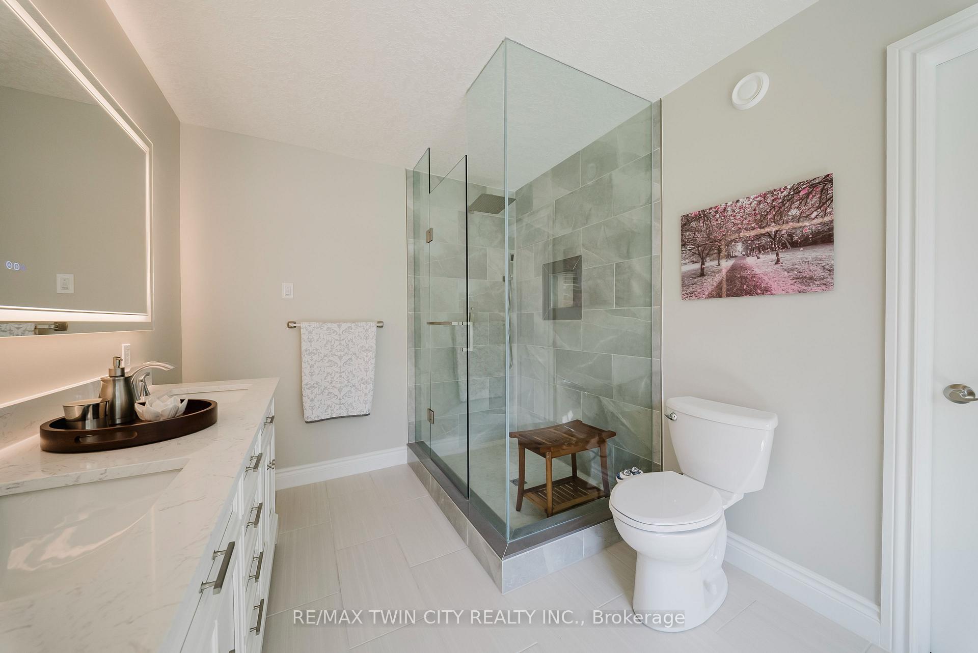 Photo 30 of 7118 Wellington Rd 11, Mapleton, Rural Mapleton — HOMEH