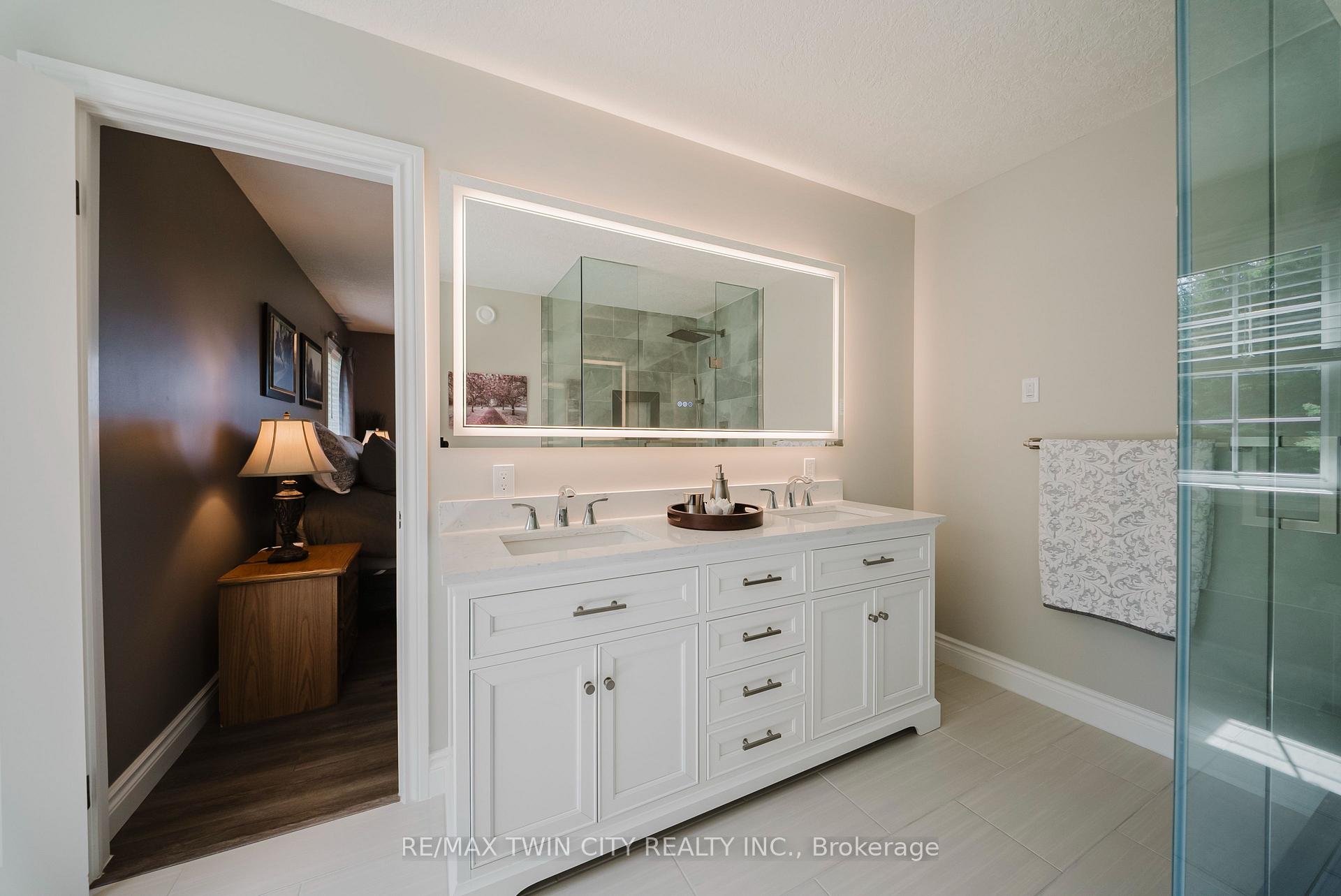 Photo 31 of 7118 Wellington Rd 11, Mapleton, Rural Mapleton — HOMEH