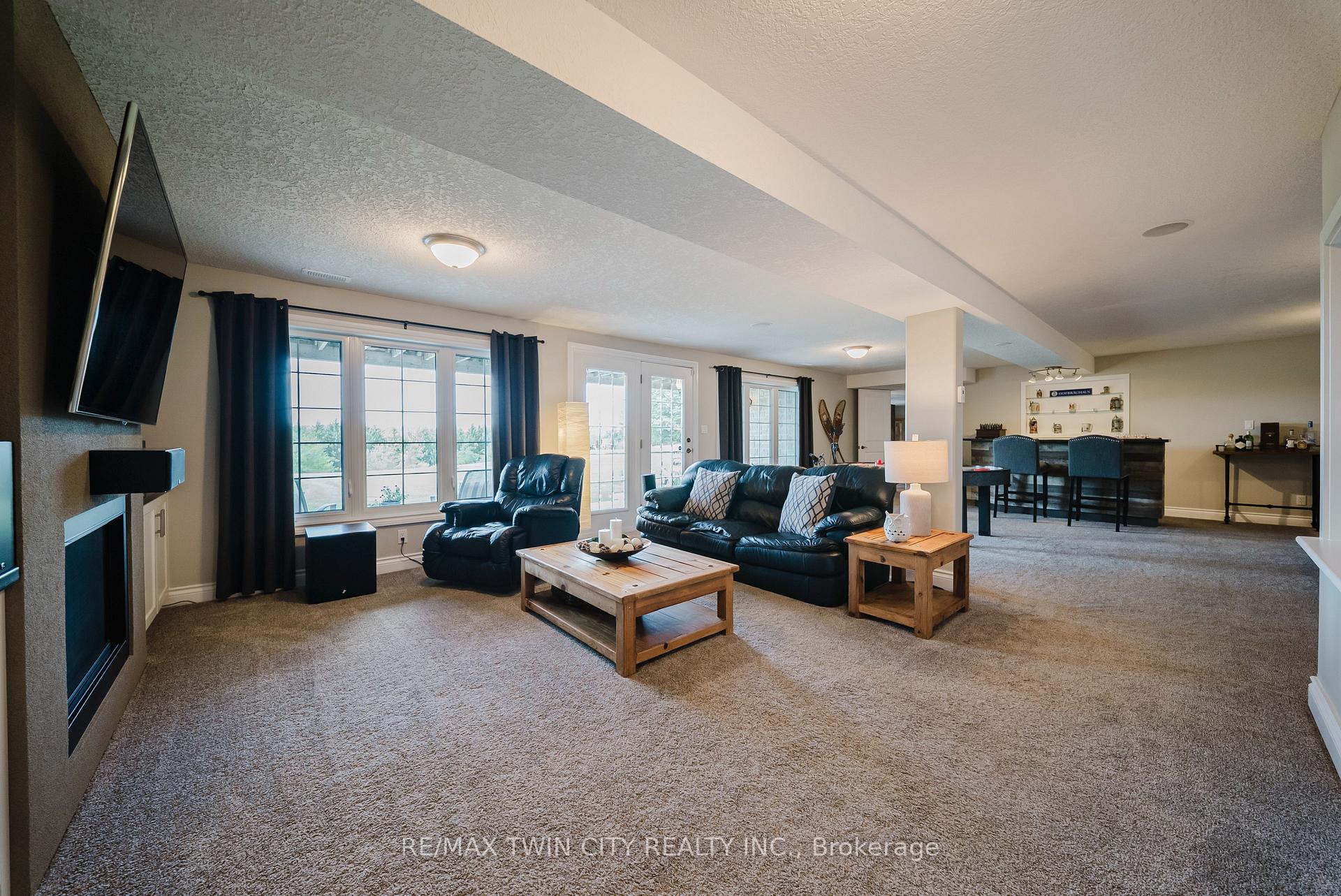 Photo 32 of 7118 Wellington Rd 11, Mapleton, Rural Mapleton — HOMEH