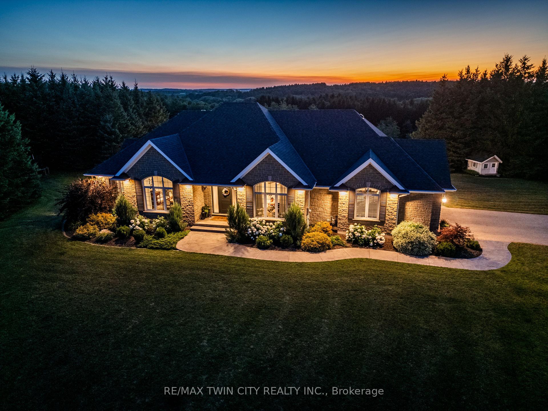 Photo 44 of 7118 Wellington Rd 11, Mapleton, Rural Mapleton — HOMEH
