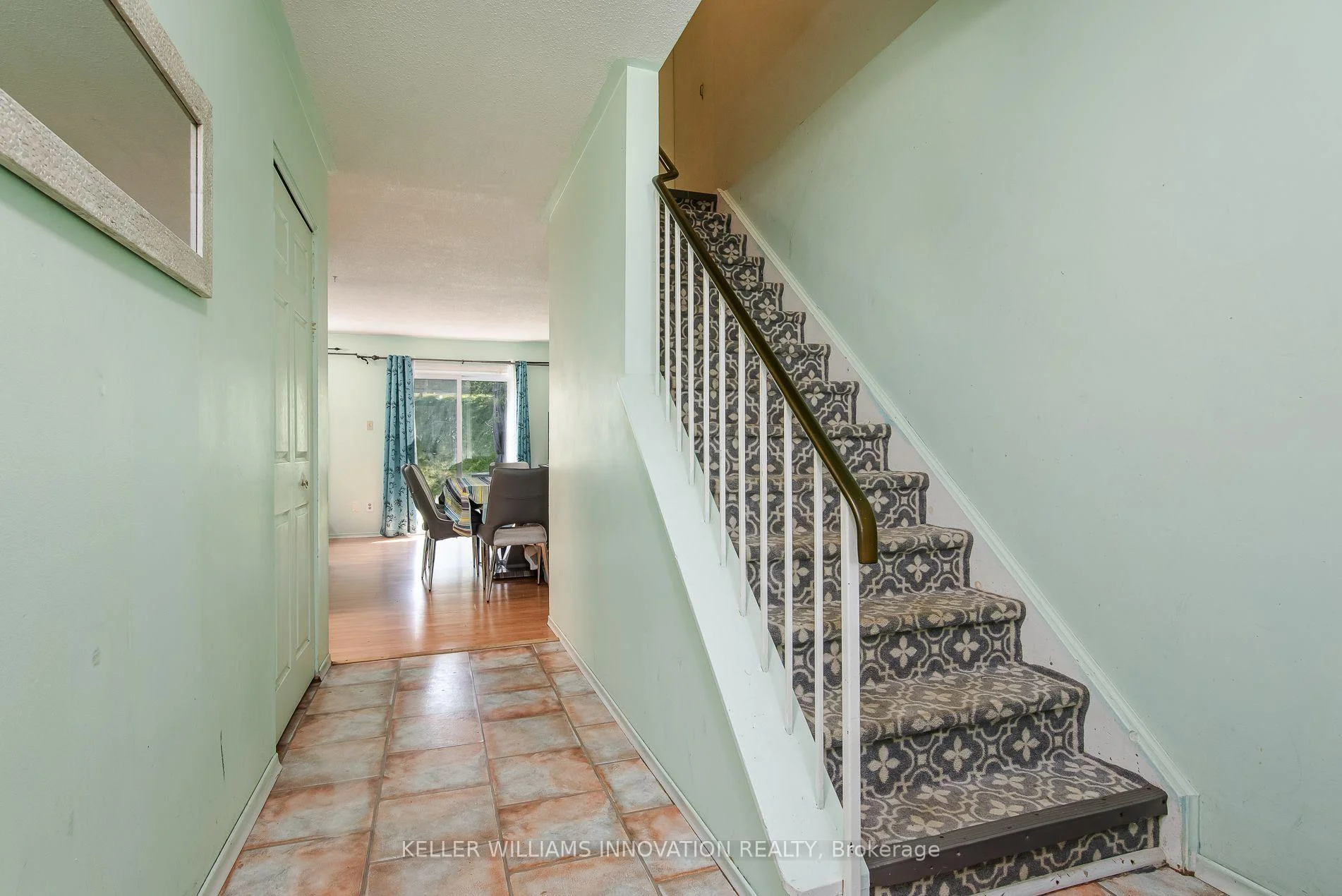 Photo 16 of Unit C, 304 Bluevale Street, Waterloo, Lincoln Heights — HOMEH