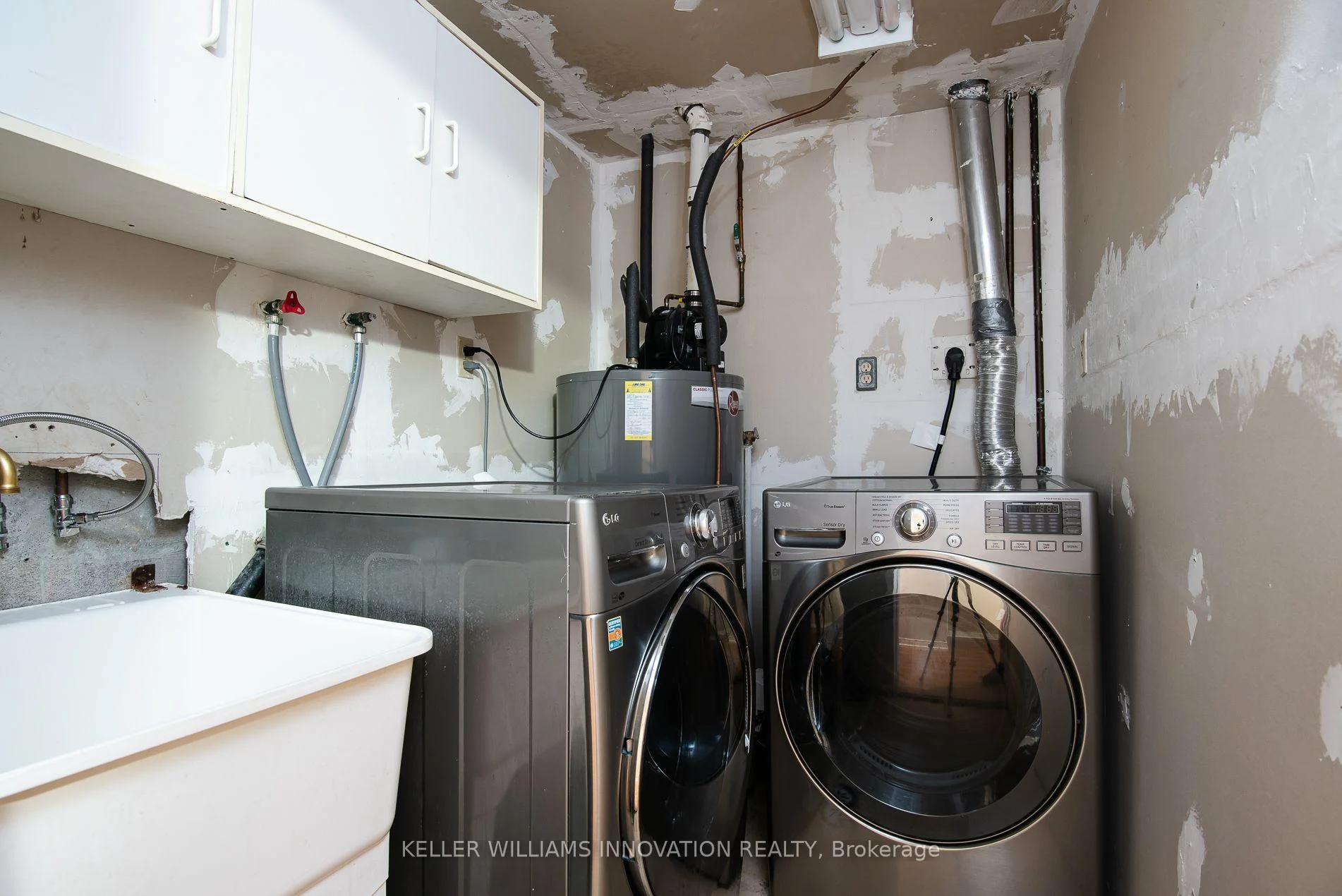 Photo 40 of Unit C, 304 Bluevale Street, Waterloo, Lincoln Heights — HOMEH