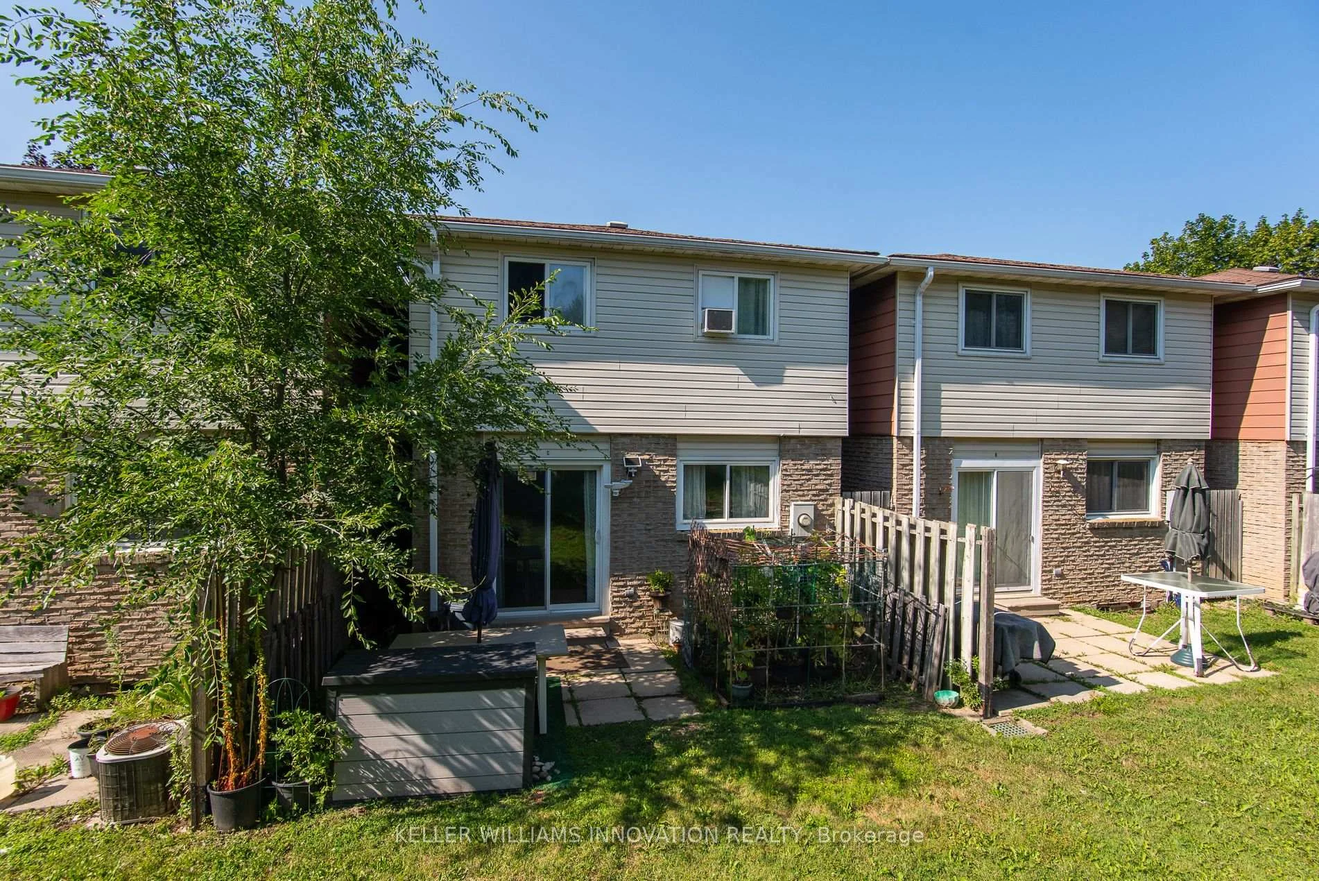 Photo 41 of Unit C, 304 Bluevale Street, Waterloo, Lincoln Heights — HOMEH