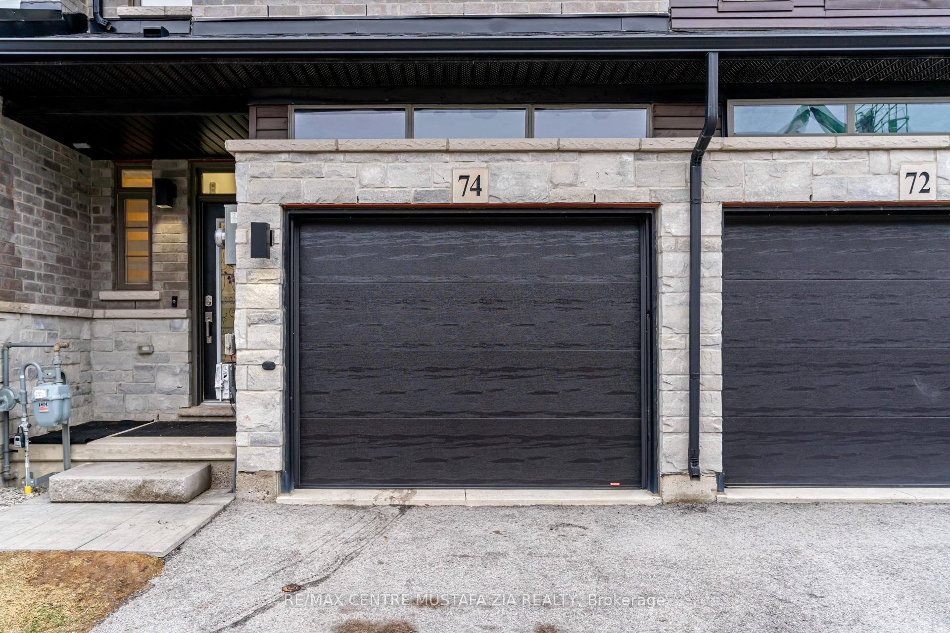 Photo 3 of 74 Soho Street, Hamilton, Stoney Creek Mountain — HOMEH