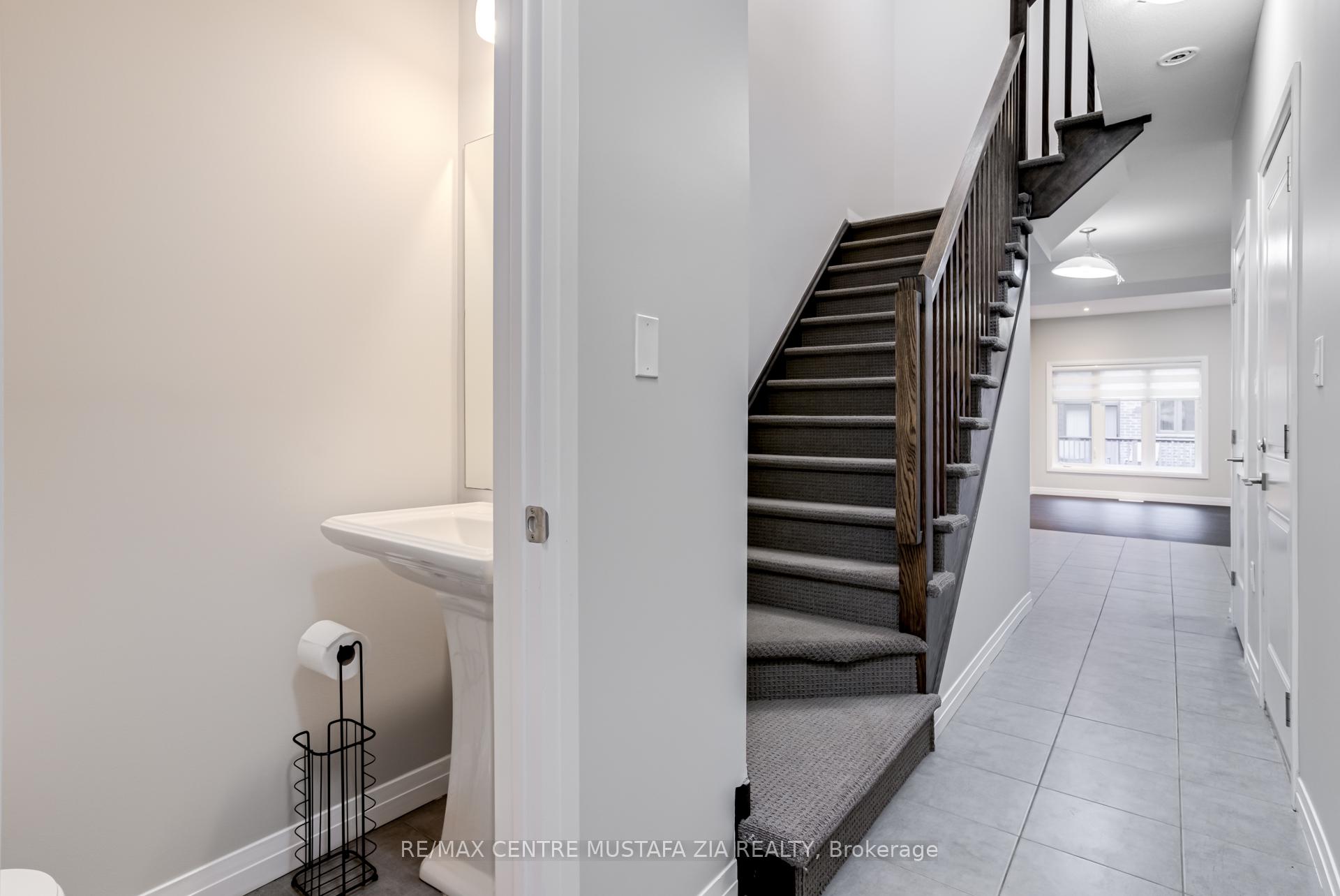 Photo 6 of 74 Soho Street, Hamilton, Stoney Creek Mountain — HOMEH