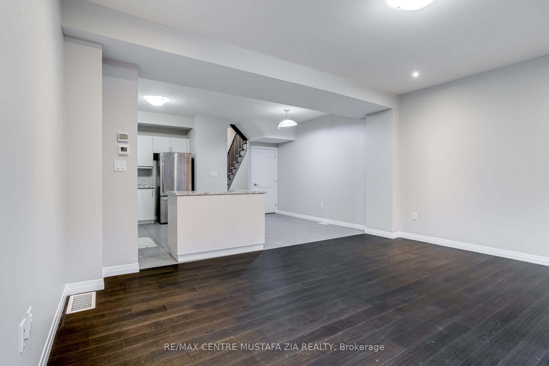 Photo 12 of 74 Soho Street, Hamilton, Stoney Creek Mountain — HOMEH
