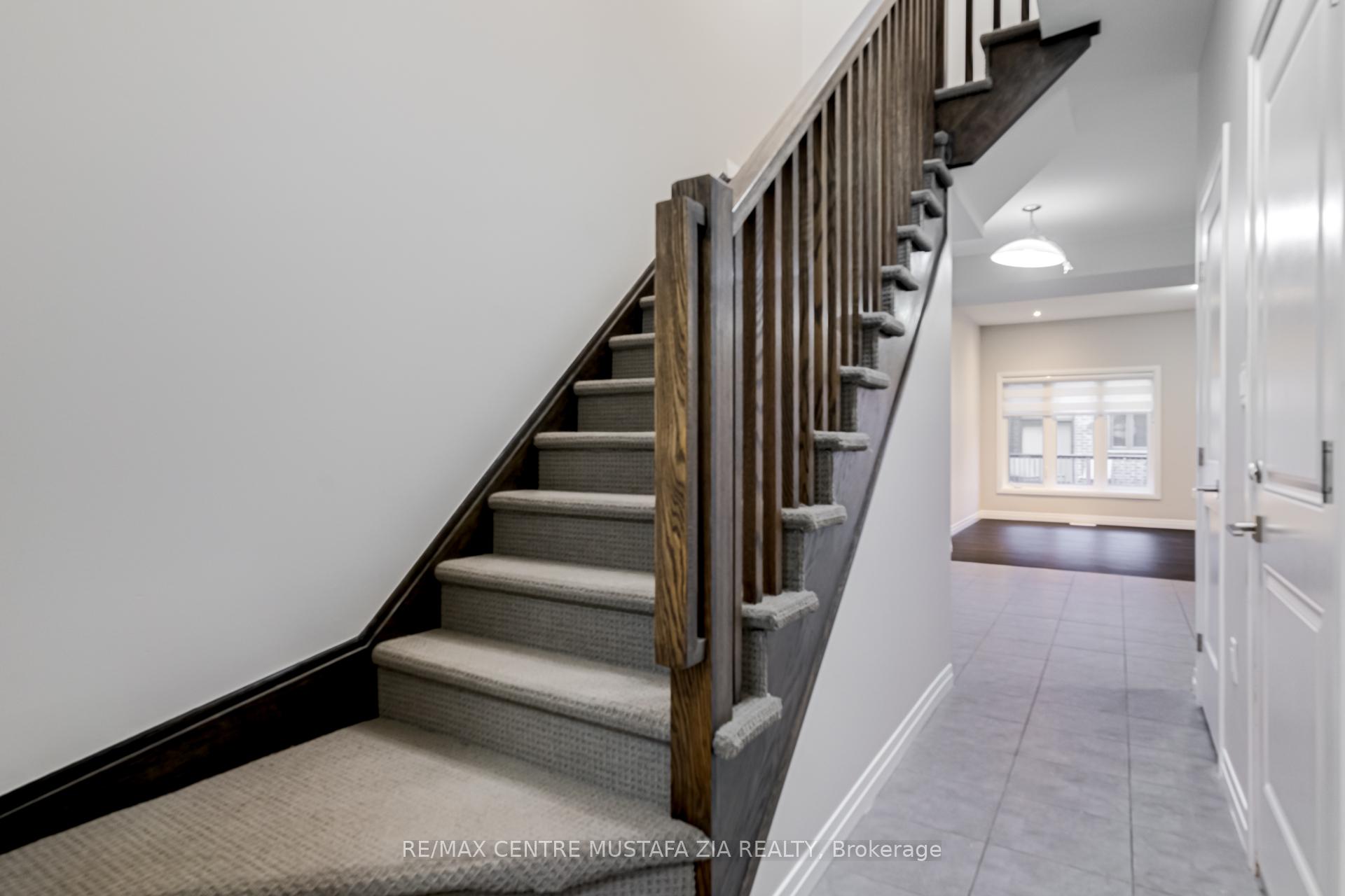 Photo 17 of 74 Soho Street, Hamilton, Stoney Creek Mountain — HOMEH