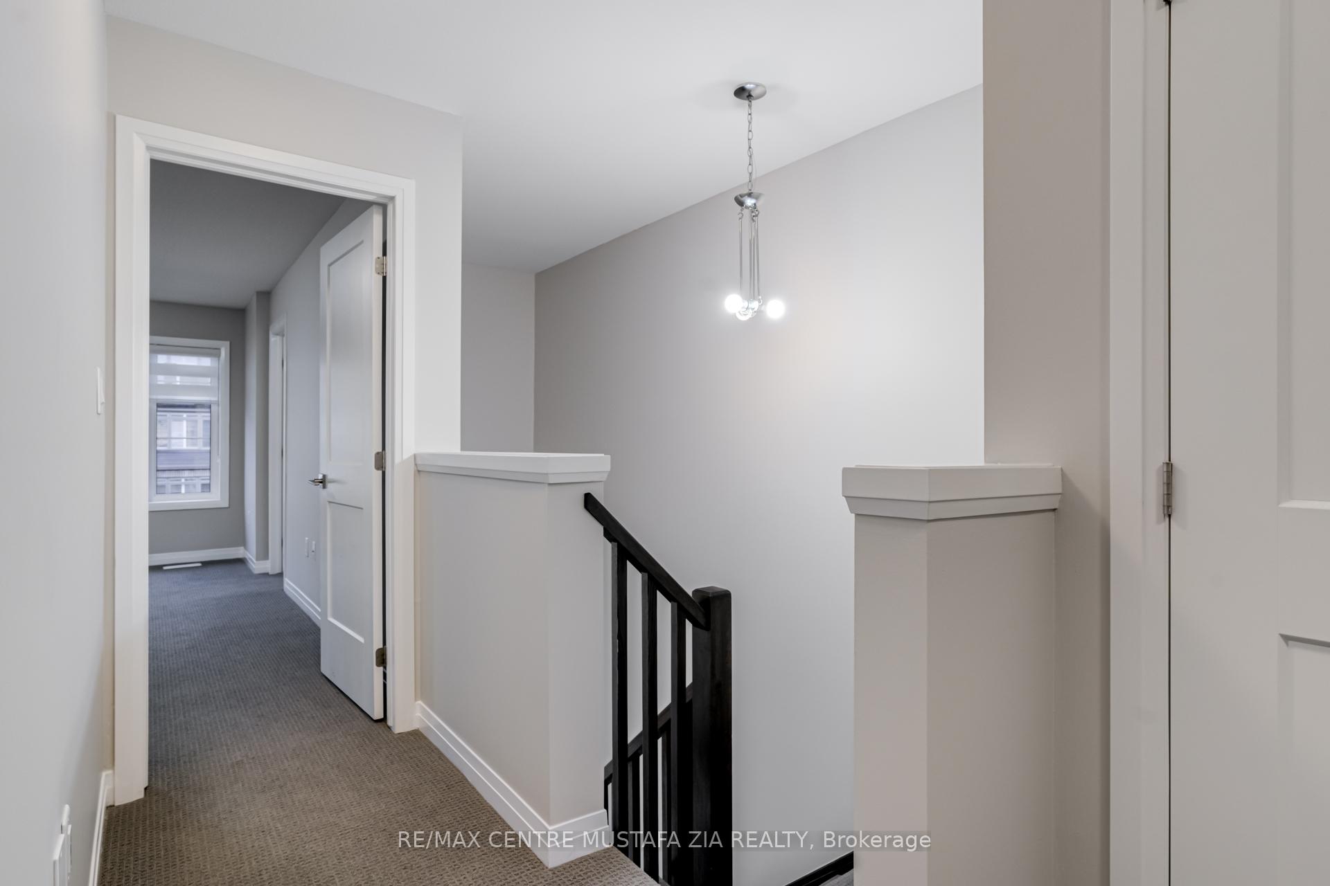 Photo 18 of 74 Soho Street, Hamilton, Stoney Creek Mountain — HOMEH