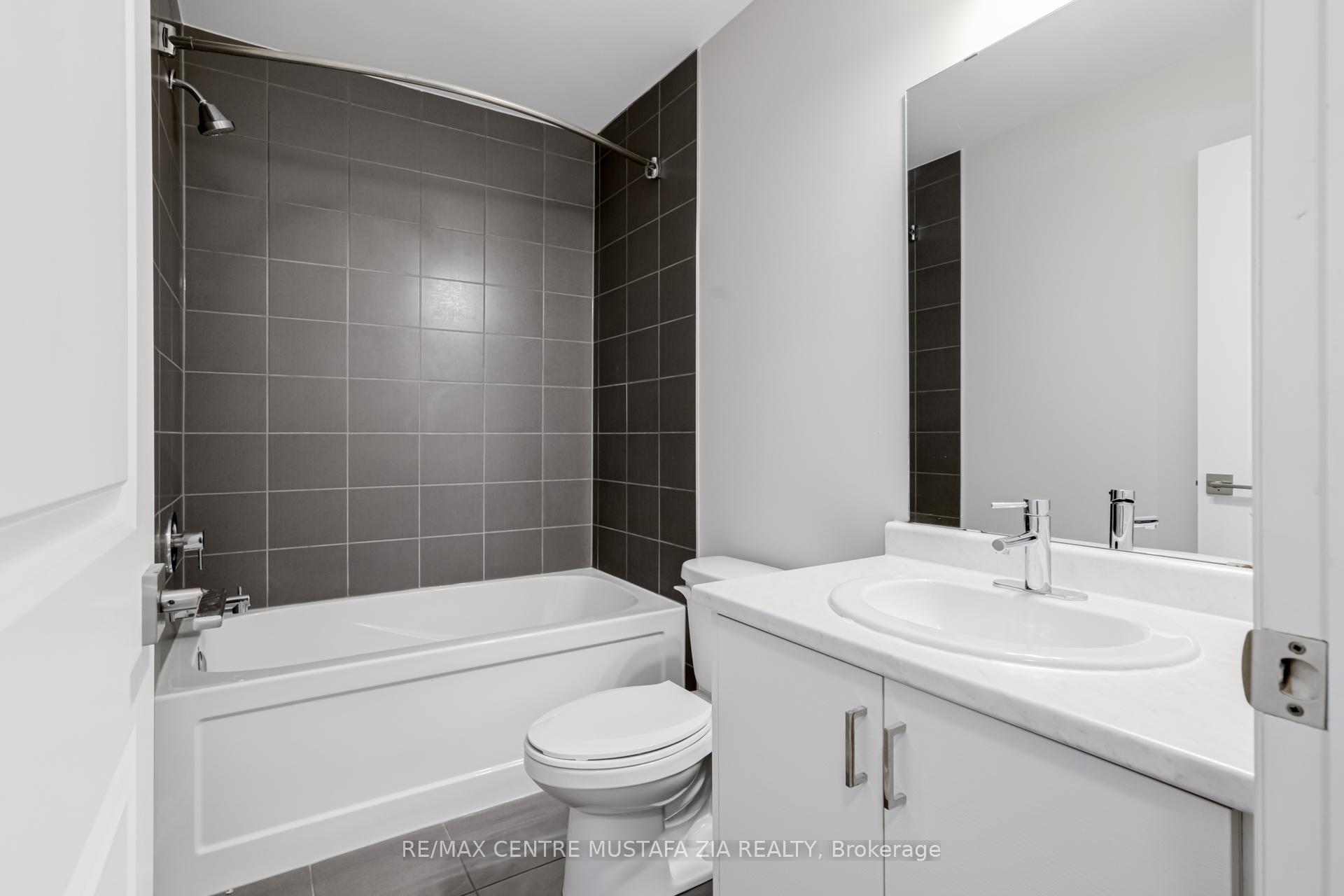 Photo 31 of 74 Soho Street, Hamilton, Stoney Creek Mountain — HOMEH