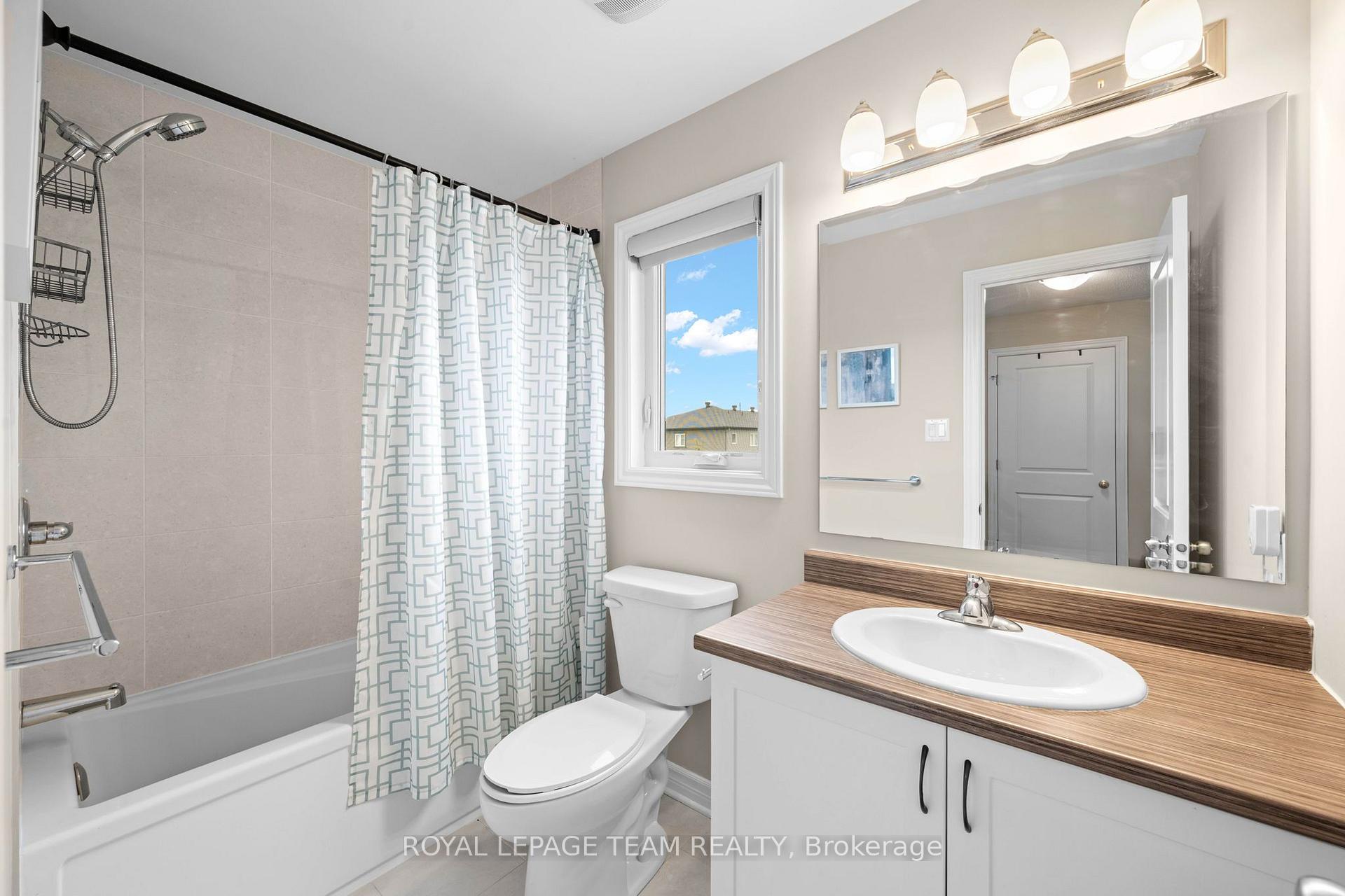 Photo 22 of 661 Jerome Jodoin Drive, Ottawa, Avalon West — HOMEH