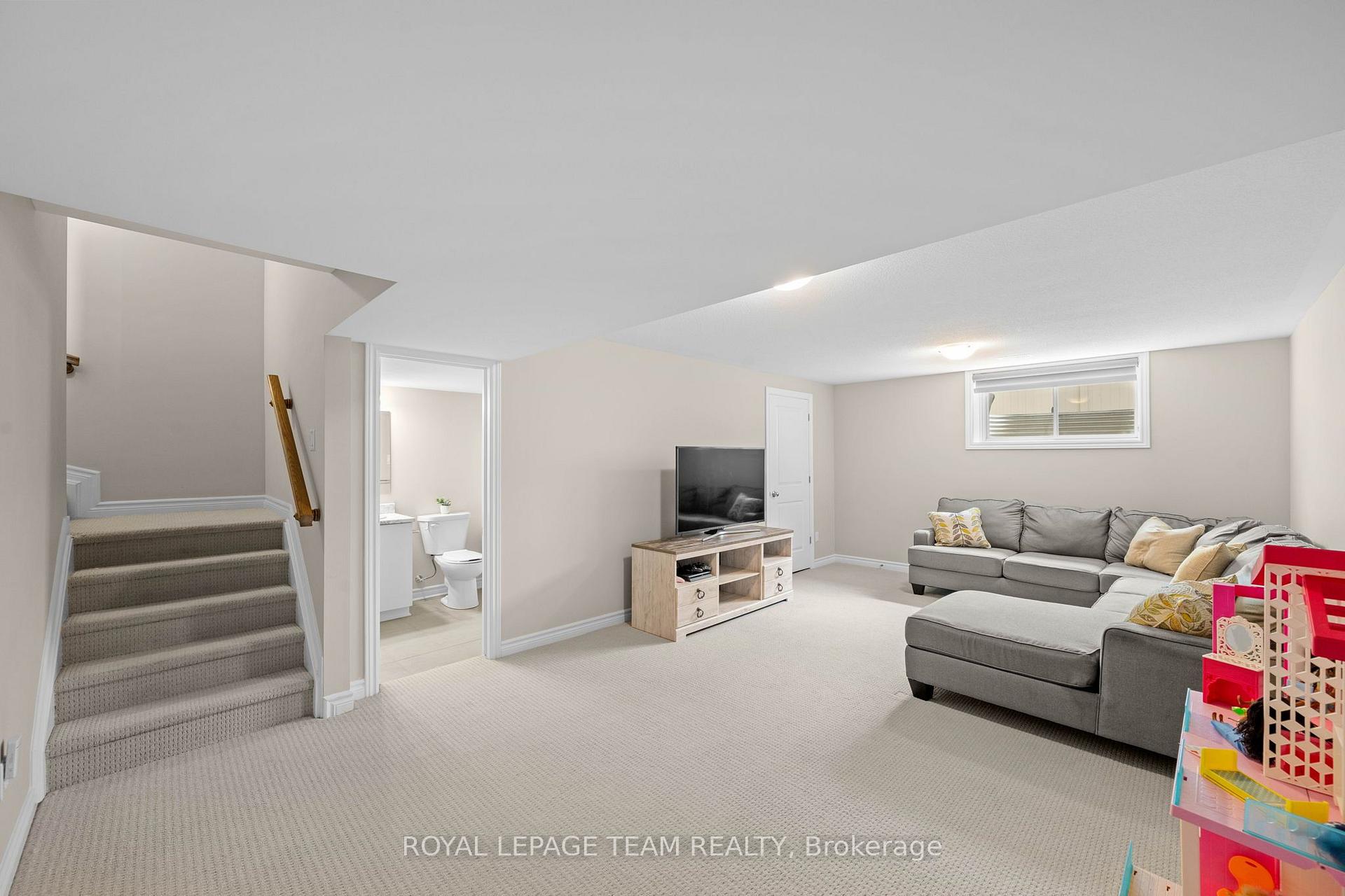 Photo 24 of 661 Jerome Jodoin Drive, Ottawa, Avalon West — HOMEH
