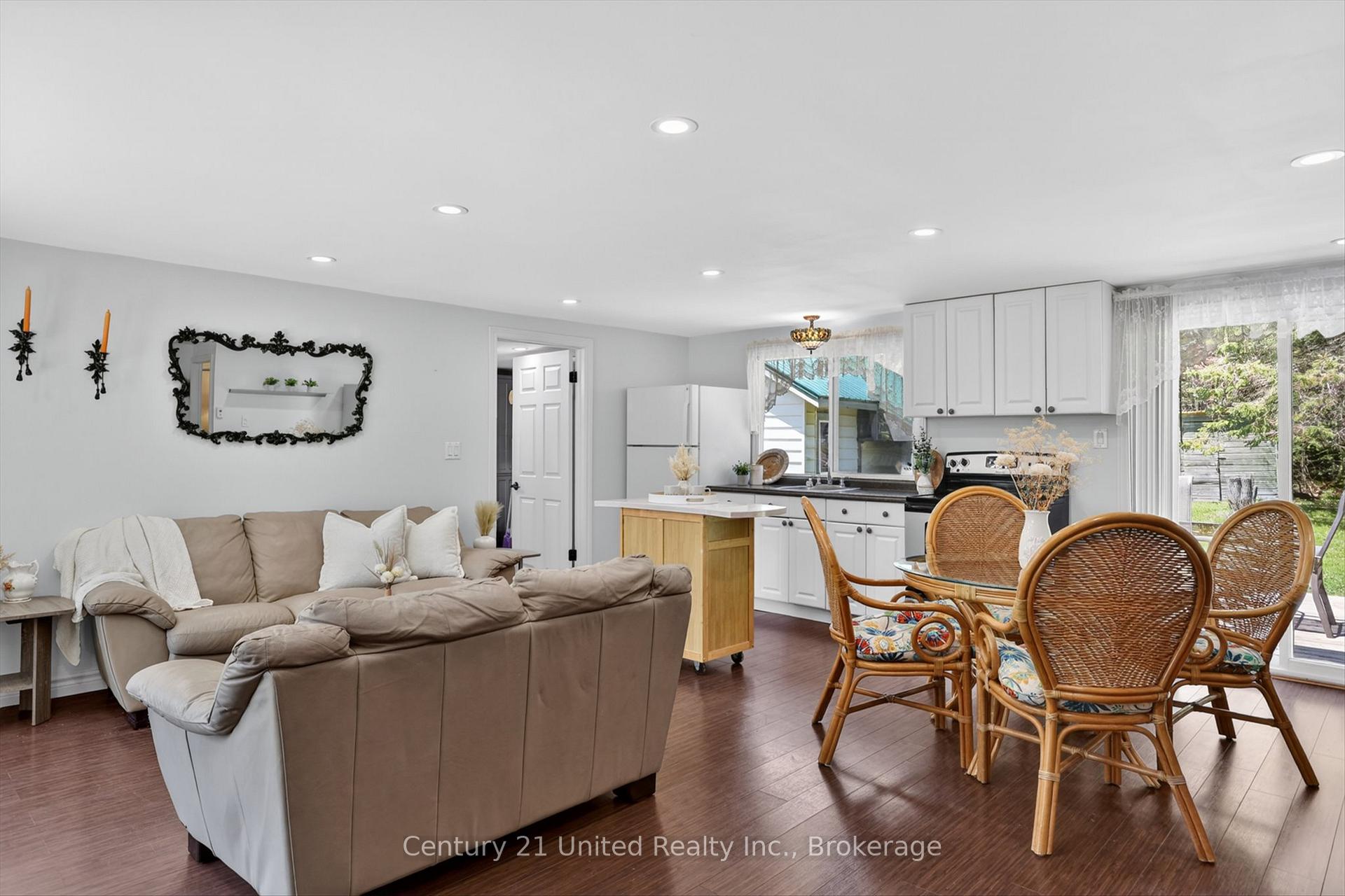 Photo 9 of 98 Lakeview Cottage Road, Kawartha Lakes, Bexley — HOMEH