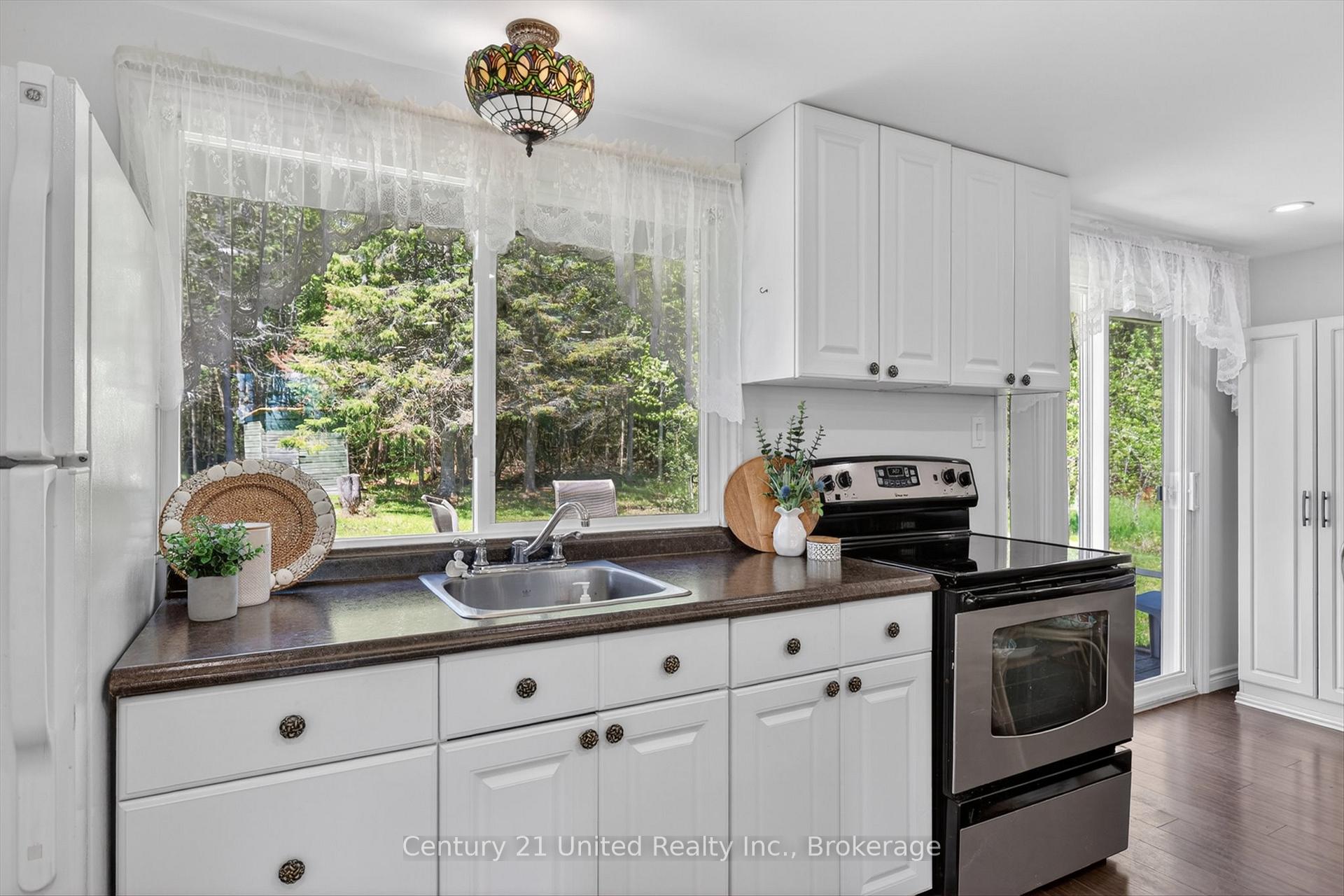 Photo 15 of 98 Lakeview Cottage Road, Kawartha Lakes, Bexley — HOMEH