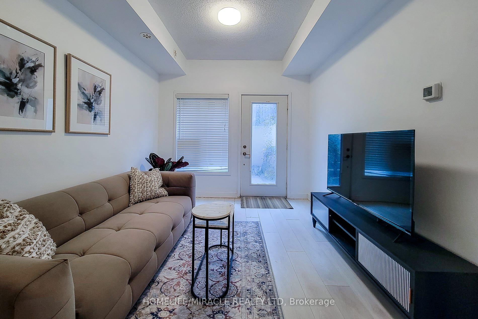 Photo 3 of 1127 Cooke Boulevard, Burlington, LaSalle — HOMEH