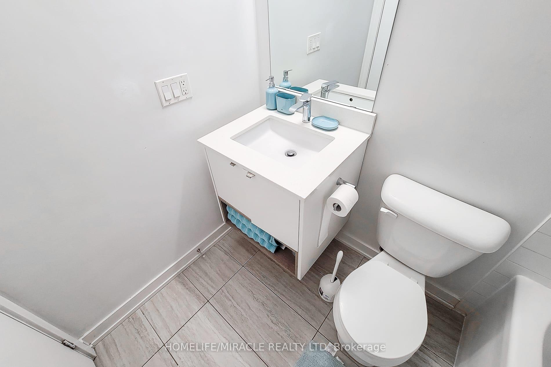 Photo 10 of 1127 Cooke Boulevard, Burlington, LaSalle — HOMEH