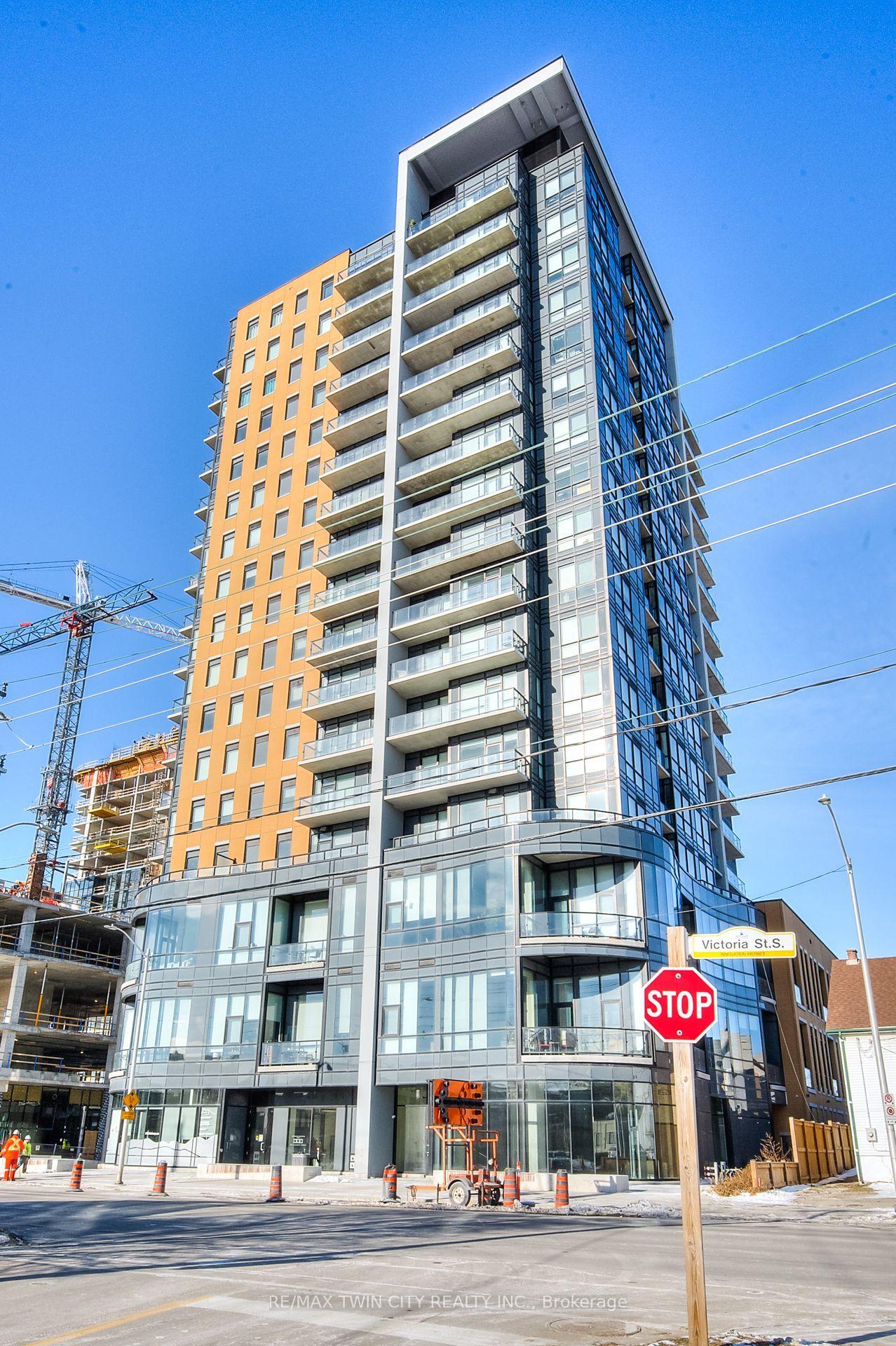 Photo 2 of 108 Garment Street, Kitchener, Cherry Hill — HOMEH