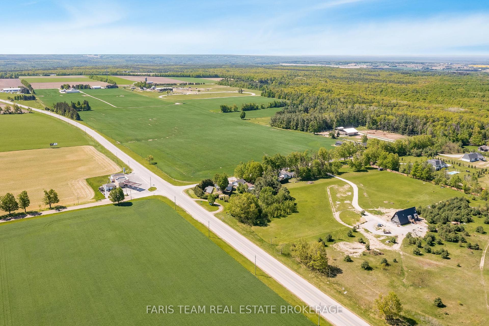 Photo 12 of 1008 Rainbow Valley Road W, Springwater, Rural Springwater — HOMEH
