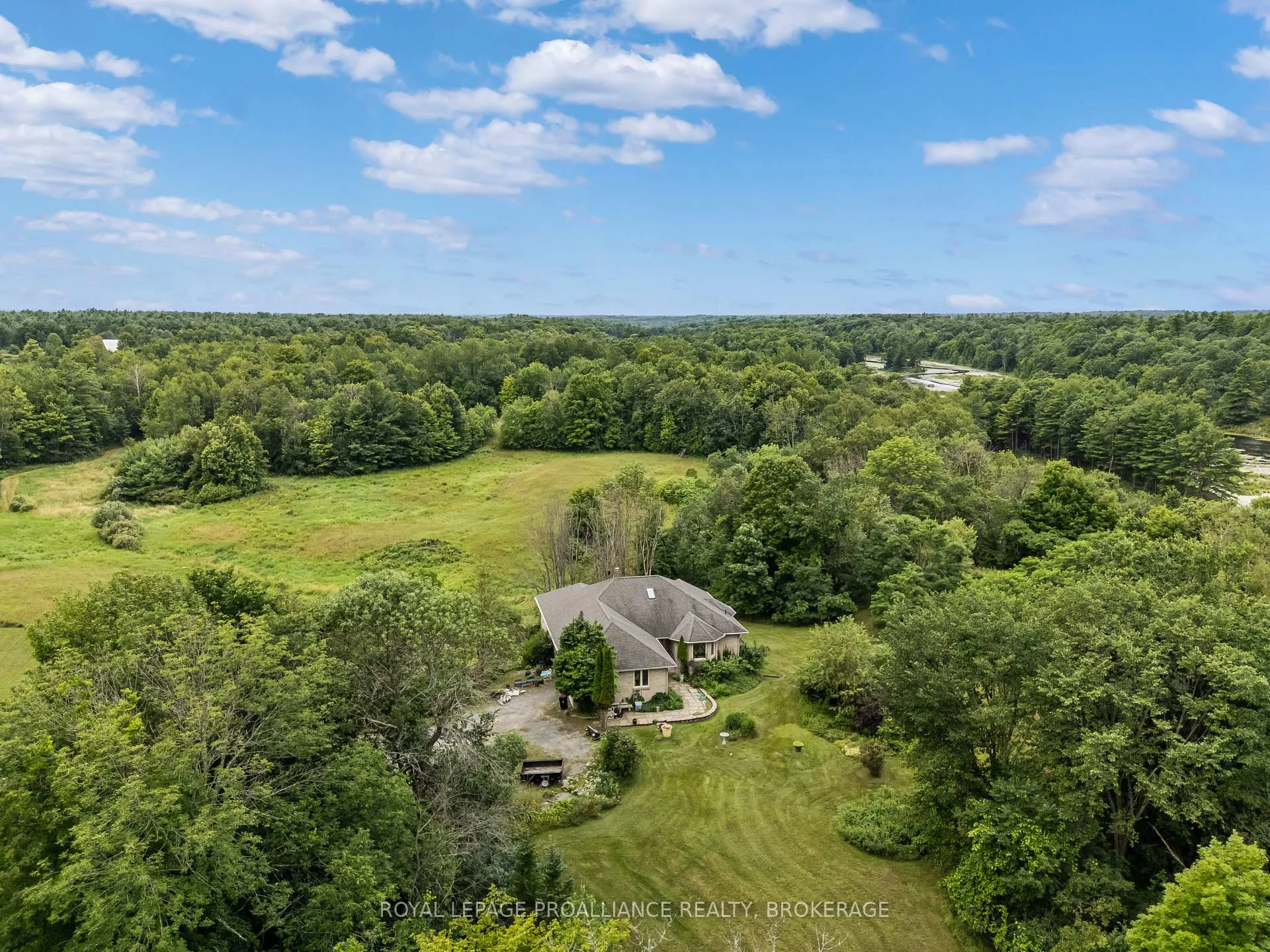 Photo 4 of 3570 Desert Lake Road, Frontenac, Frontenac South — HOMEH