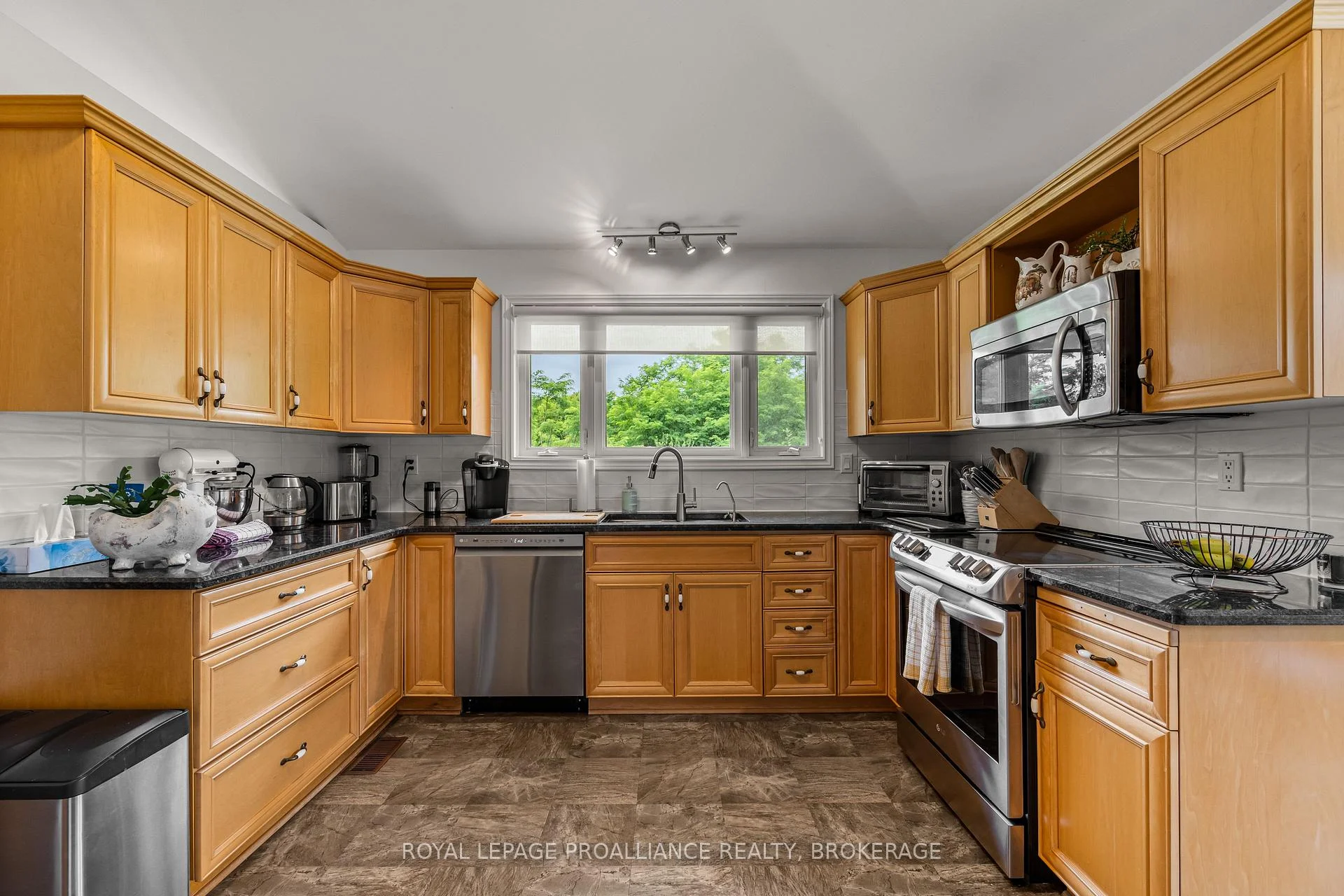 Photo 22 of 3570 Desert Lake Road, Frontenac, Frontenac South — HOMEH