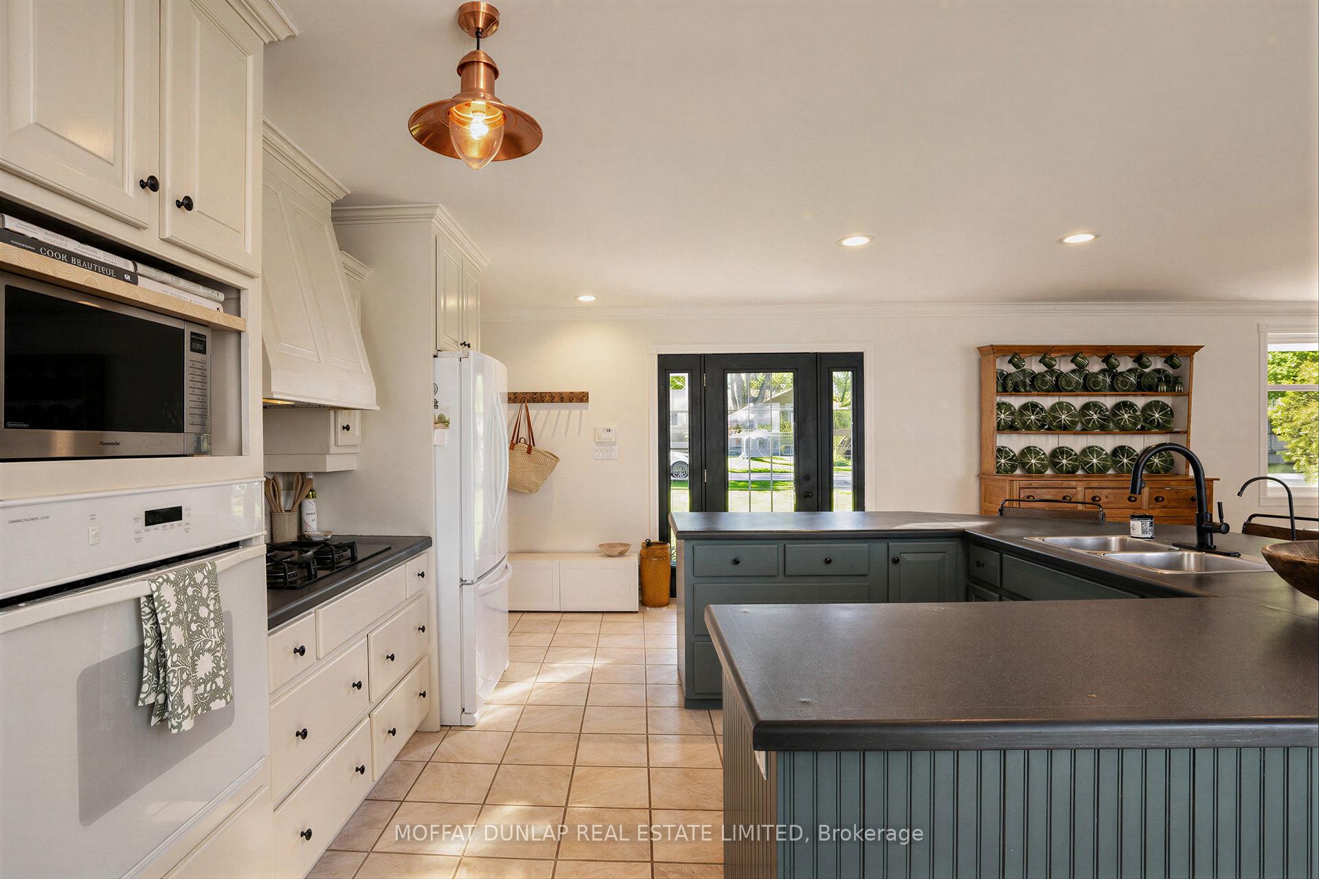 Photo 5 of 25 Grandview Crescent, Oro-Medonte, Rural Oro-Medonte — HOMEH
