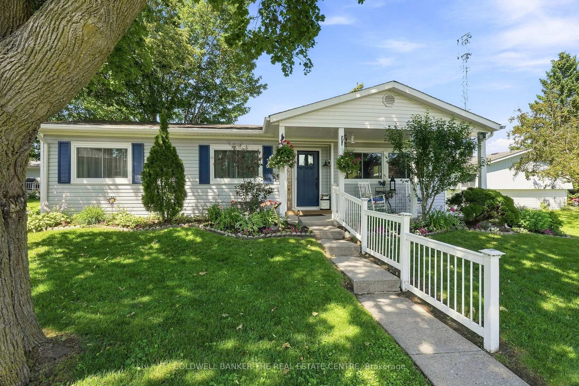 Photo of 22 Western Avenue