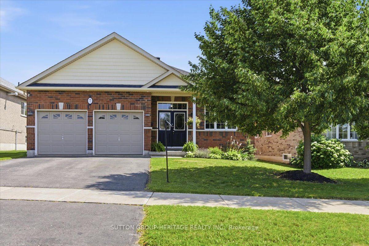 Photo 1 of 7 Holtom Street, Kawartha Lakes, Lindsay — HOMEH