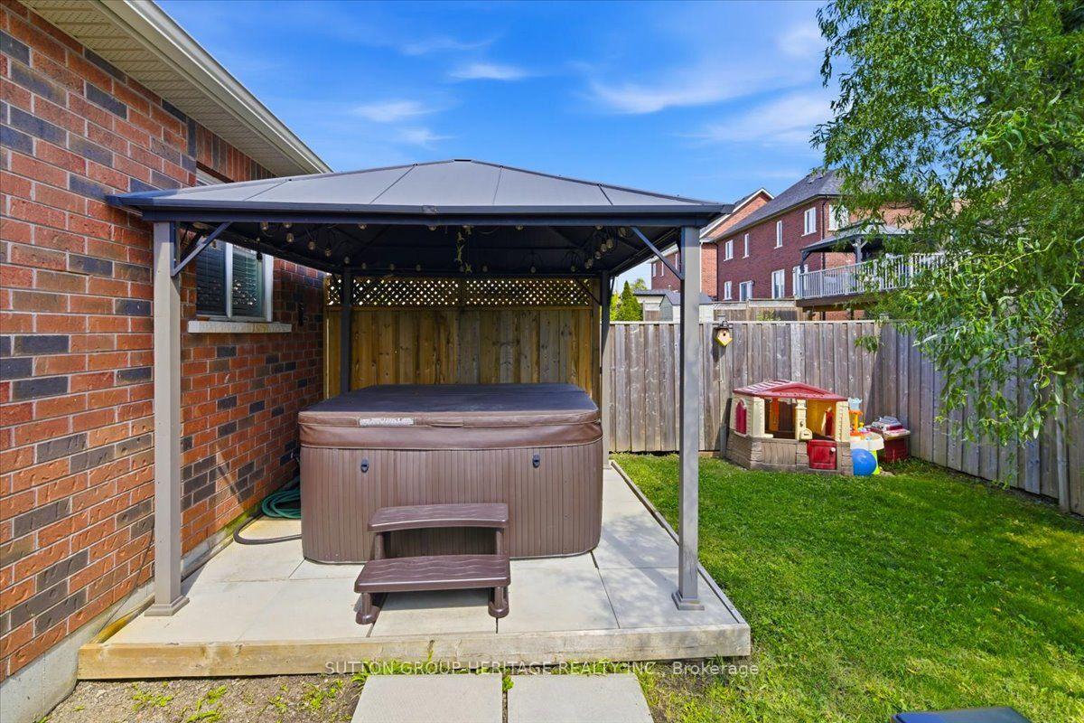 Photo 42 of 7 Holtom Street, Kawartha Lakes, Lindsay — HOMEH