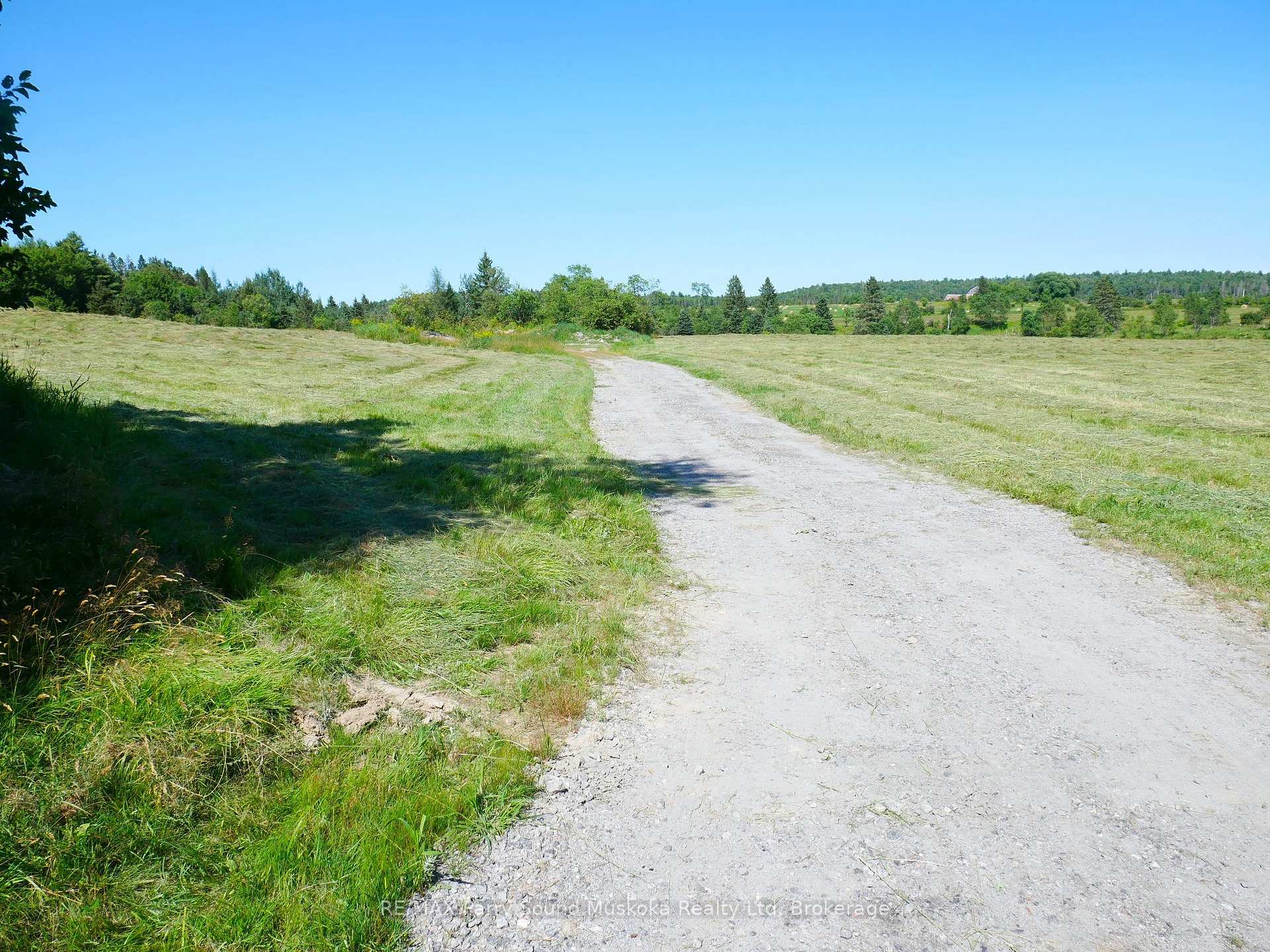 Photo 2 of 31 Miller Road, Magnetawan — HOMEH