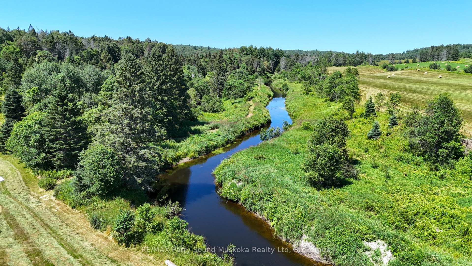 Photo 11 of 31 Miller Road, Magnetawan — HOMEH
