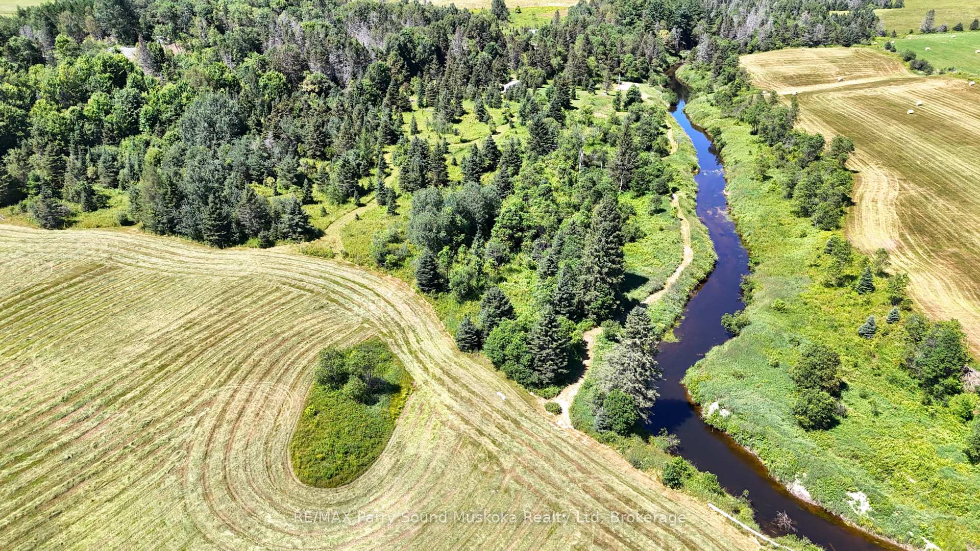 Photo 13 of 31 Miller Road, Magnetawan — HOMEH
