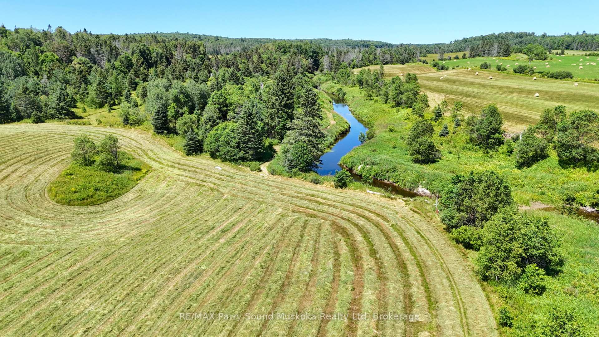 Photo 16 of 31 Miller Road, Magnetawan — HOMEH