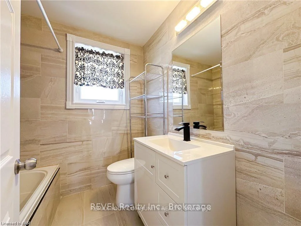 Photo 5 of 19 Cameron Avenue, Welland, Lincoln/Crowland — HOMEH