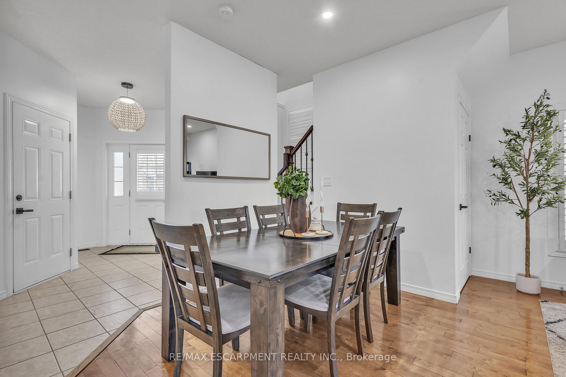 Photo 13 of 73 Fitzgerald Drive, Cambridge, Little's Corners — HOMEH