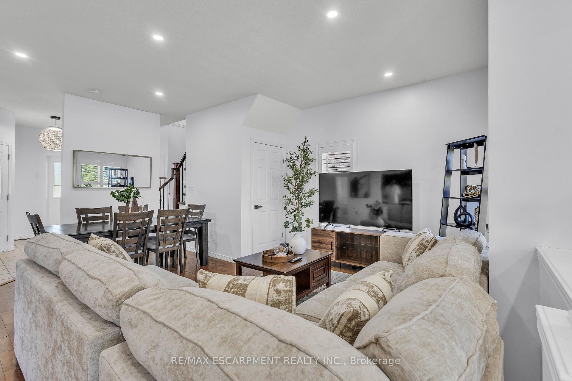 Photo 16 of 73 Fitzgerald Drive, Cambridge, Little's Corners — HOMEH