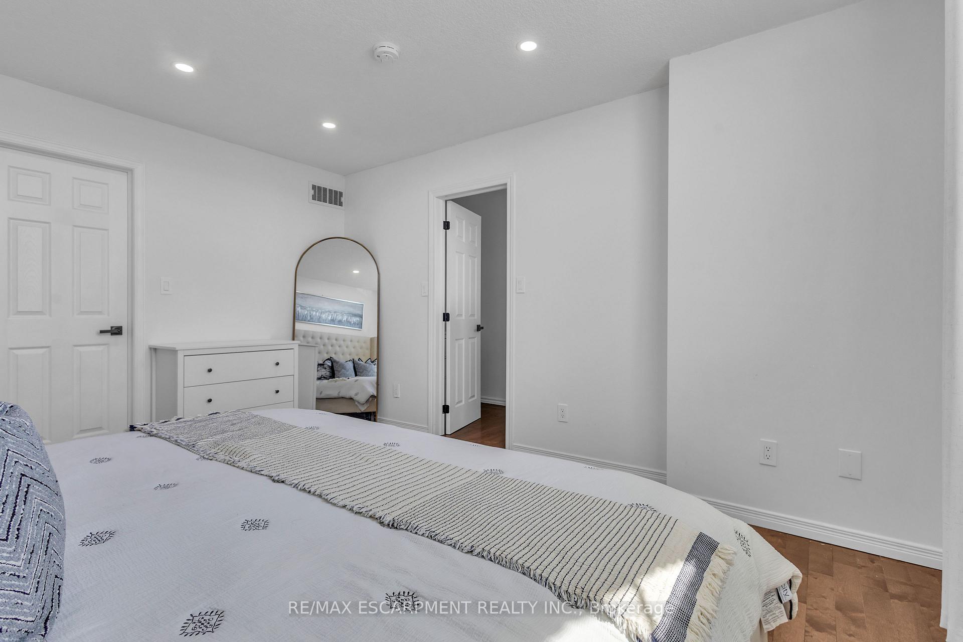Photo 30 of 73 Fitzgerald Drive, Cambridge, Little's Corners — HOMEH