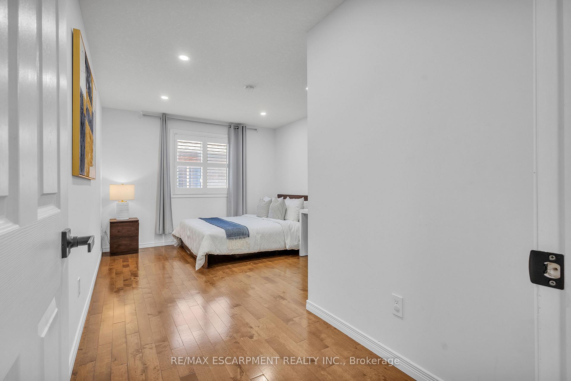 Photo 36 of 73 Fitzgerald Drive, Cambridge, Little's Corners — HOMEH