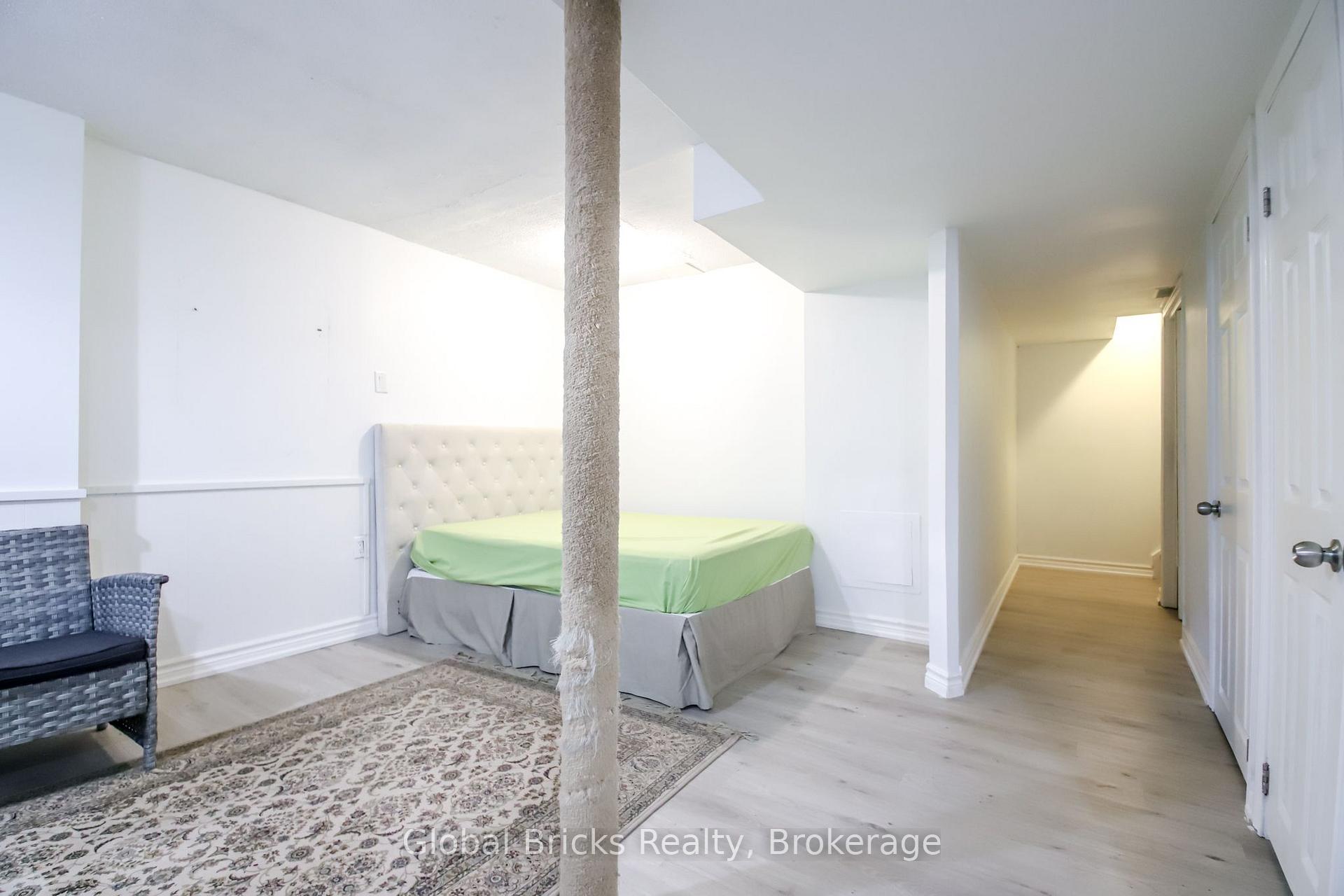Photo 35 of 56 Winston Crescent, Whitby, Blue Grass Meadows — HOMEH