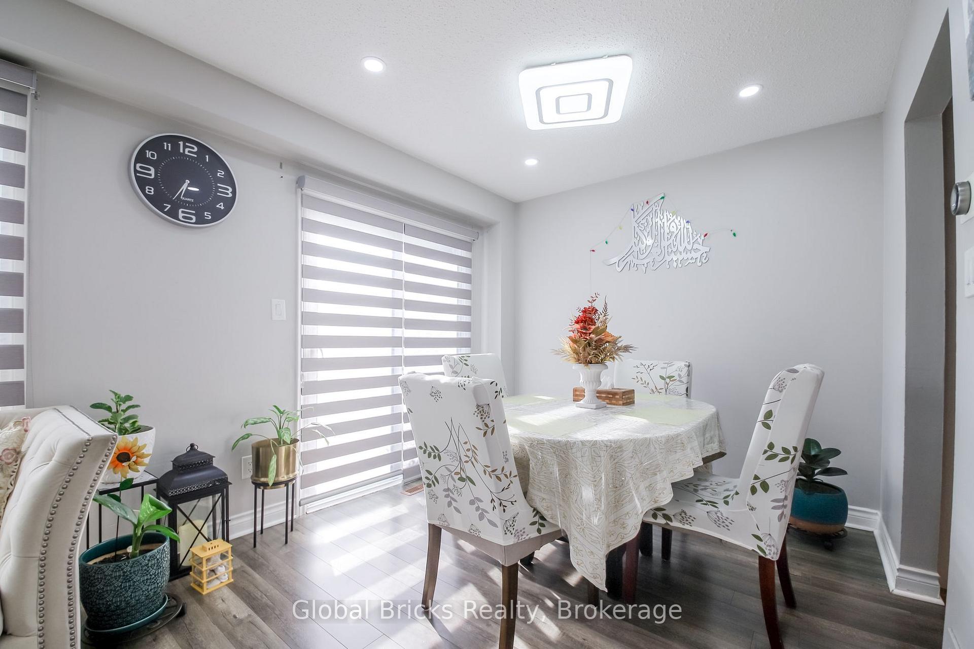 Photo 25 of 56 Winston Crescent, Whitby, Blue Grass Meadows — HOMEH