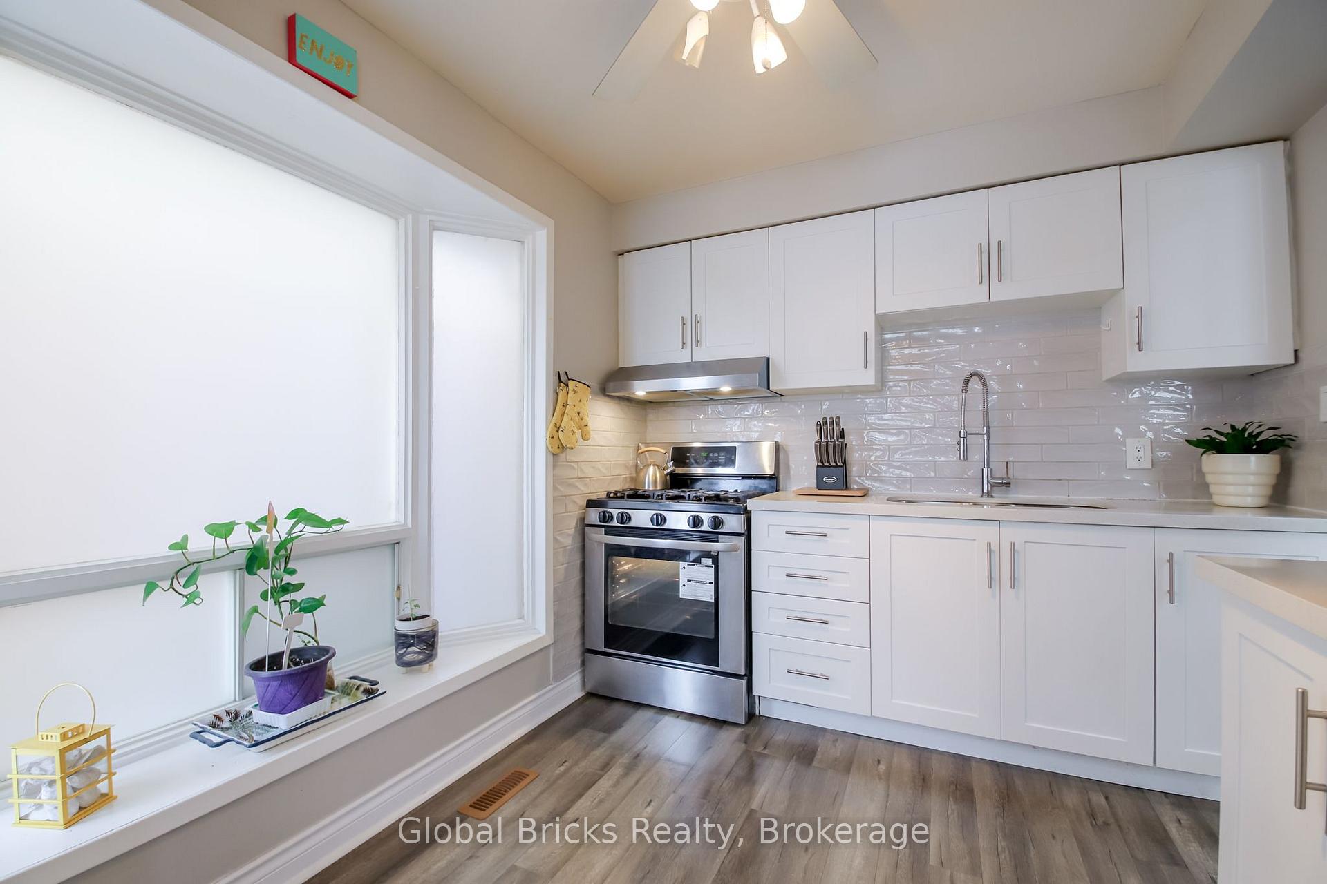 Photo 27 of 56 Winston Crescent, Whitby, Blue Grass Meadows — HOMEH