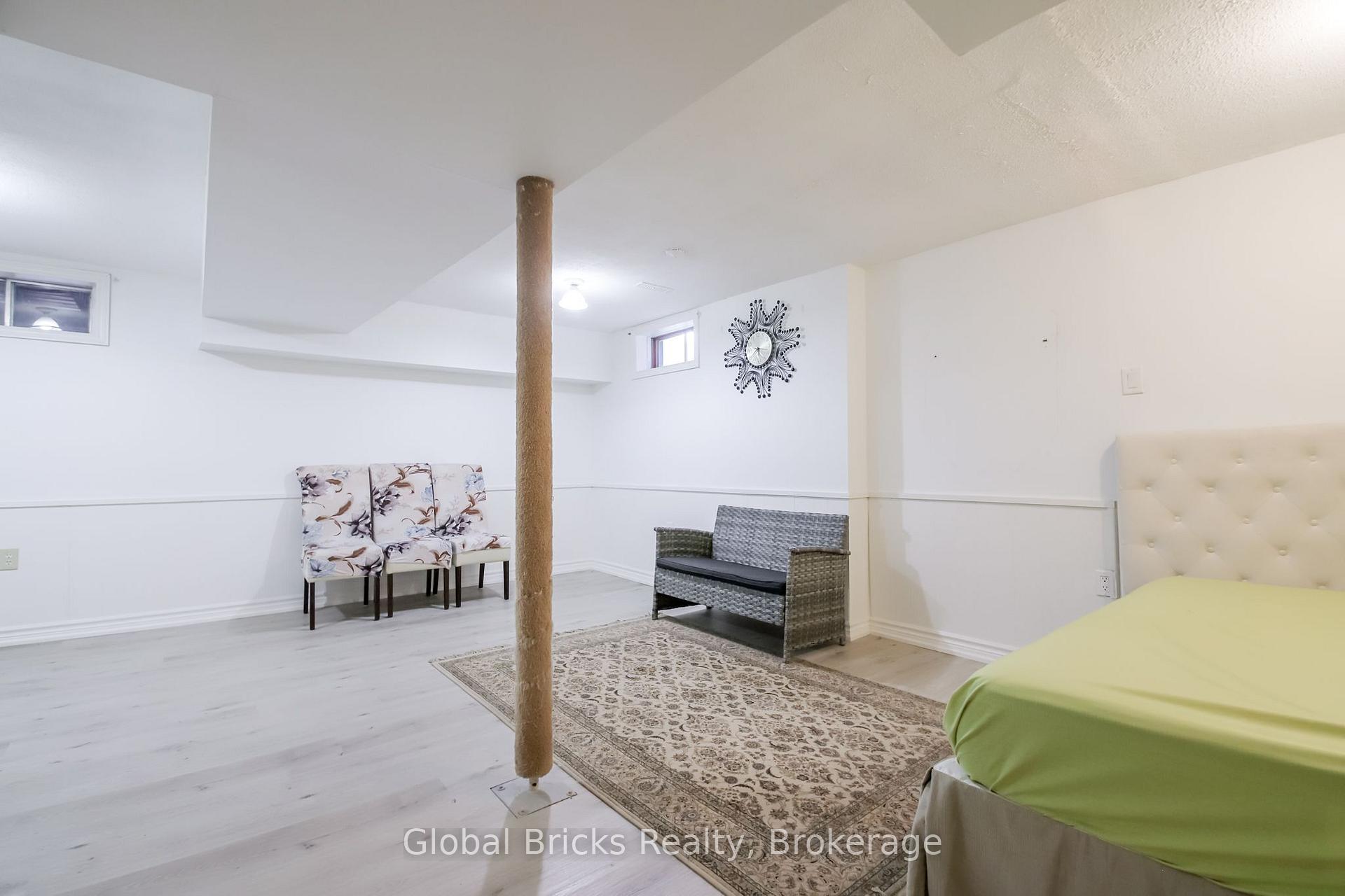 Photo 32 of 56 Winston Crescent, Whitby, Blue Grass Meadows — HOMEH