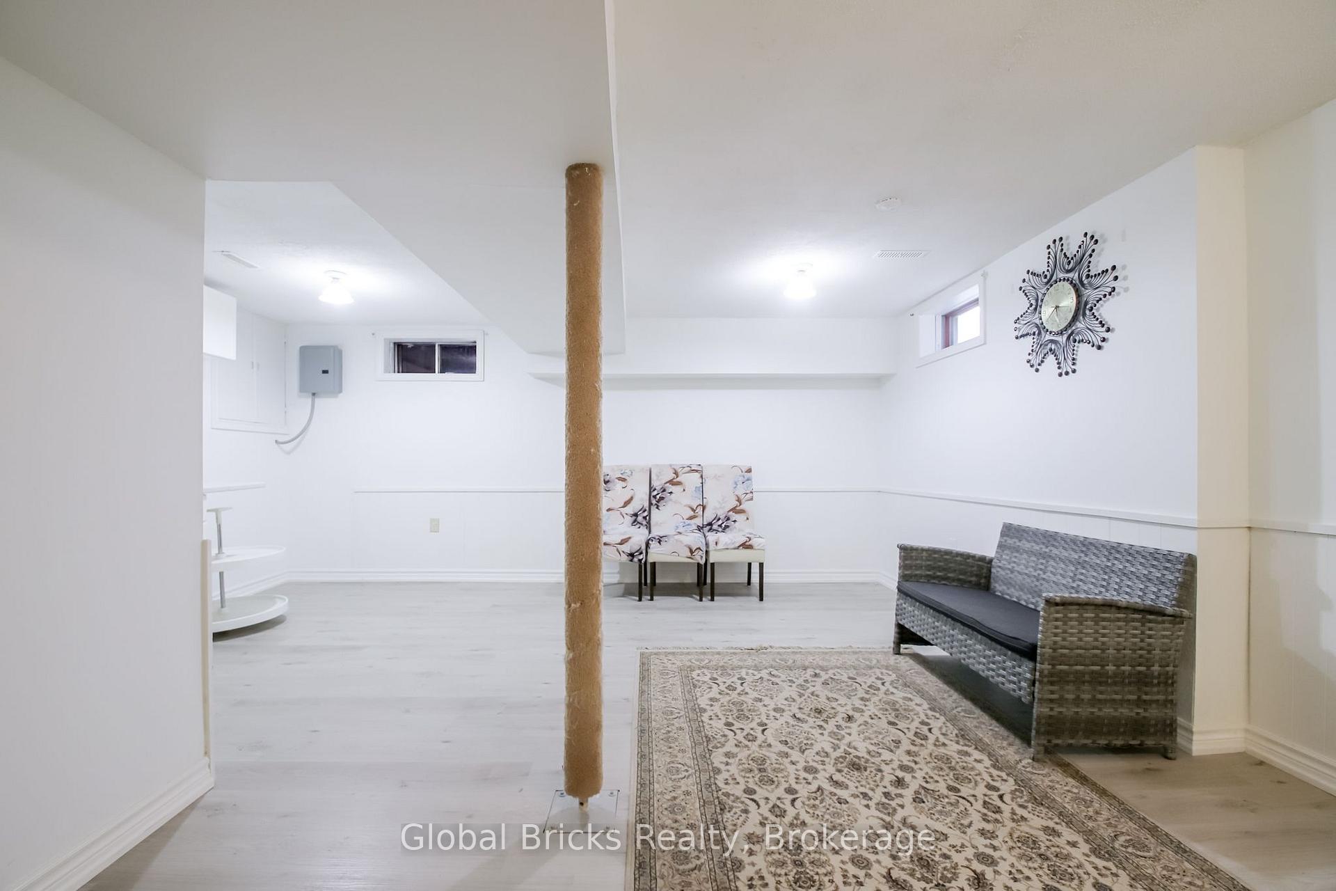 Photo 34 of 56 Winston Crescent, Whitby, Blue Grass Meadows — HOMEH