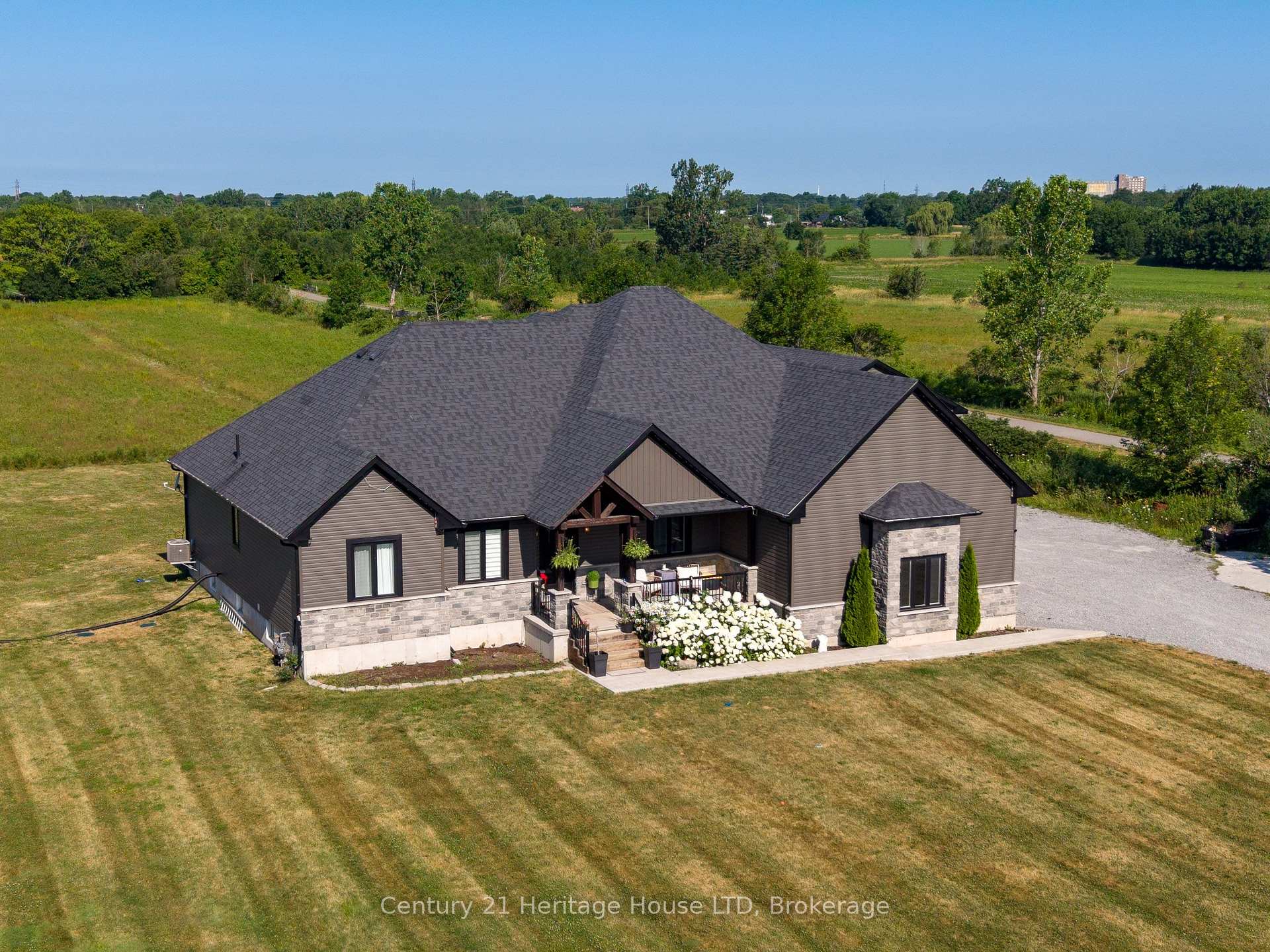 Photo 2 of 856 Lorraine Road, Port Colborne, Sherkston — HOMEH