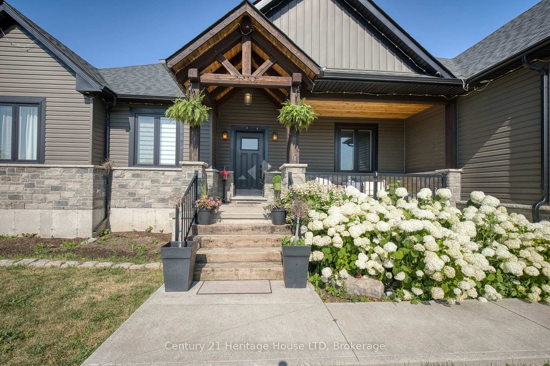 Photo 4 of 856 Lorraine Road, Port Colborne, Sherkston — HOMEH