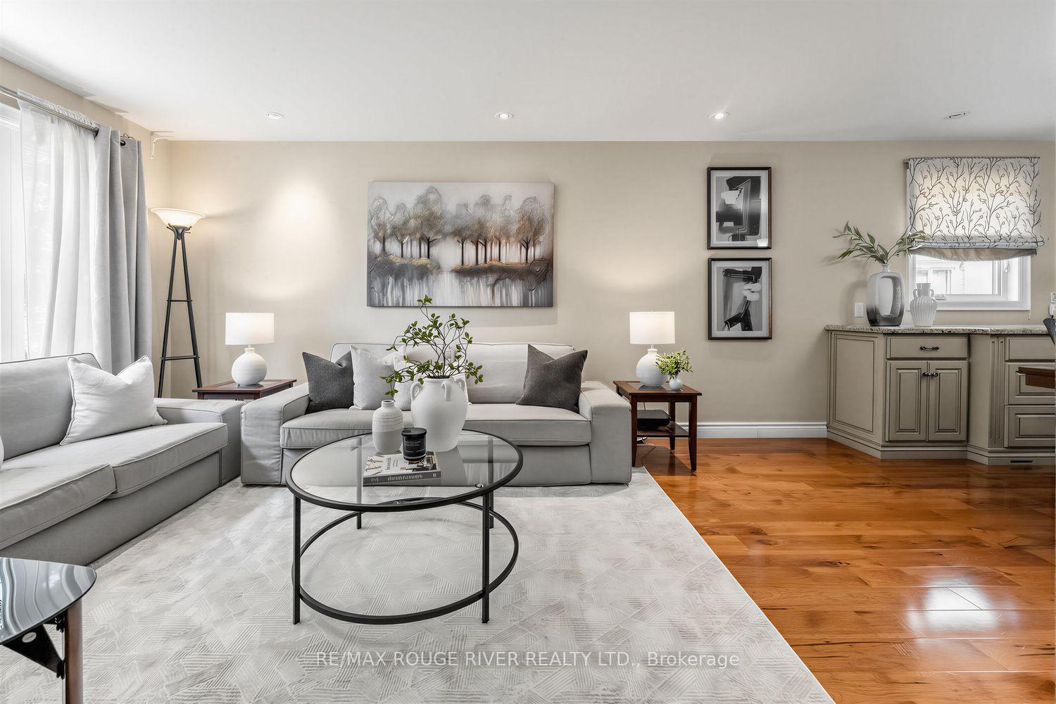Photo 7 of 36 Nimrod Crescent, Brampton, Westgate — HOMEH