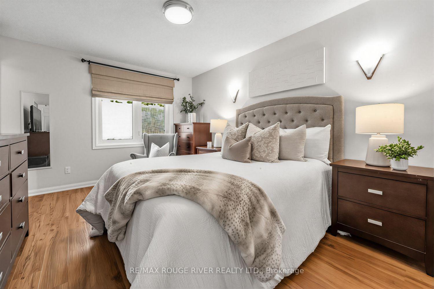 Photo 19 of 36 Nimrod Crescent, Brampton, Westgate — HOMEH